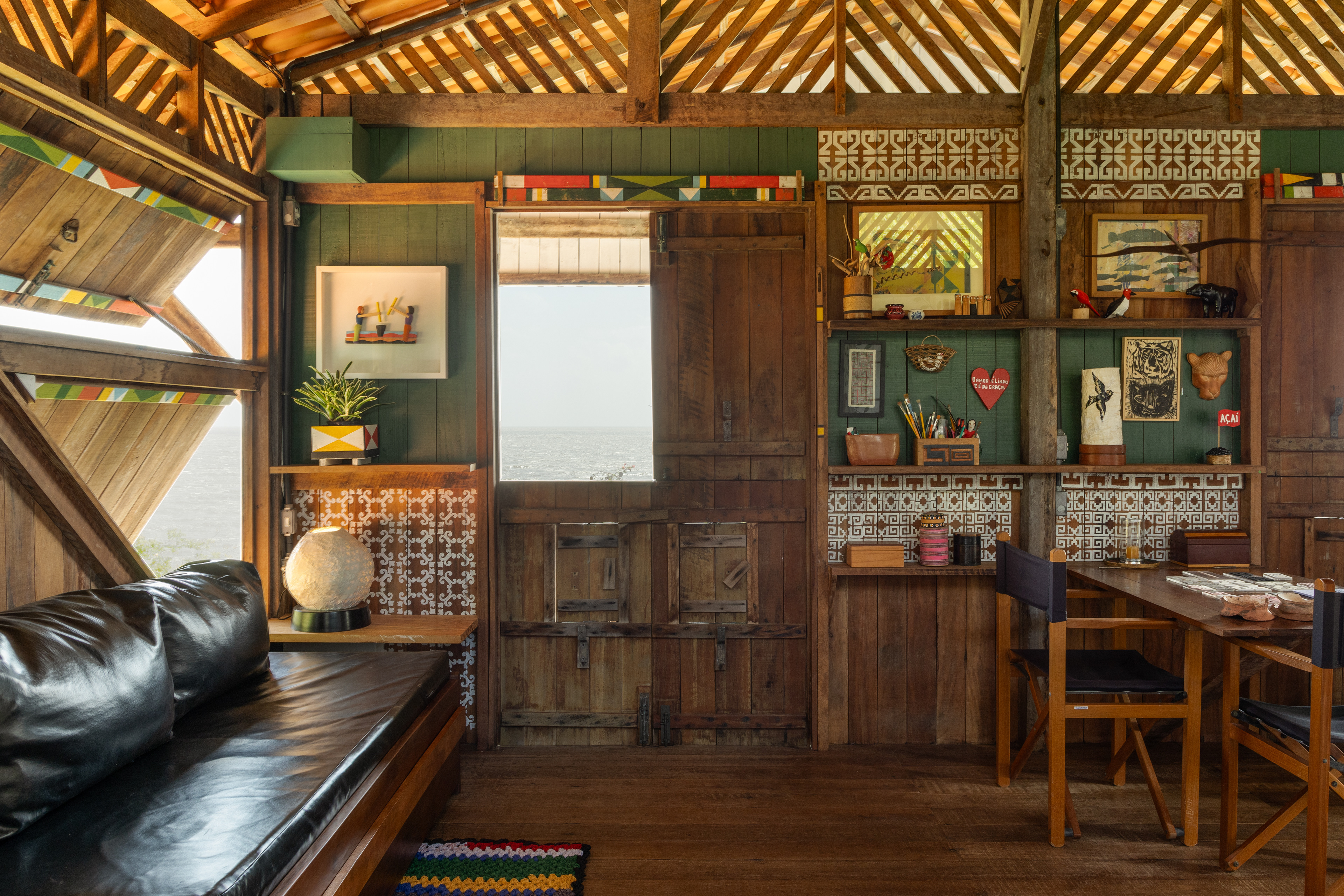 2025 - Leila Viegas - All rights reserved