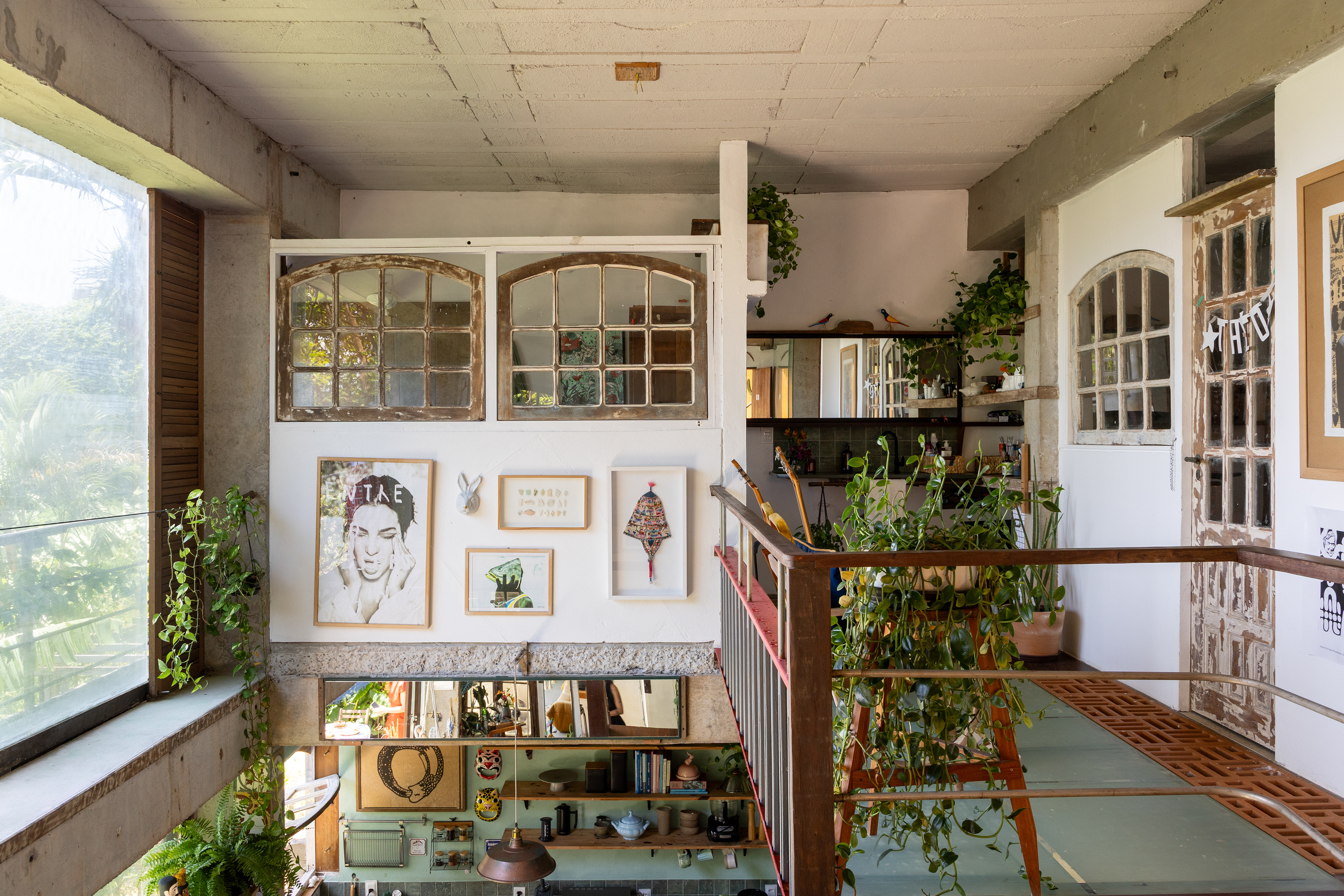 2025 - Leila Viegas - All rights reserved