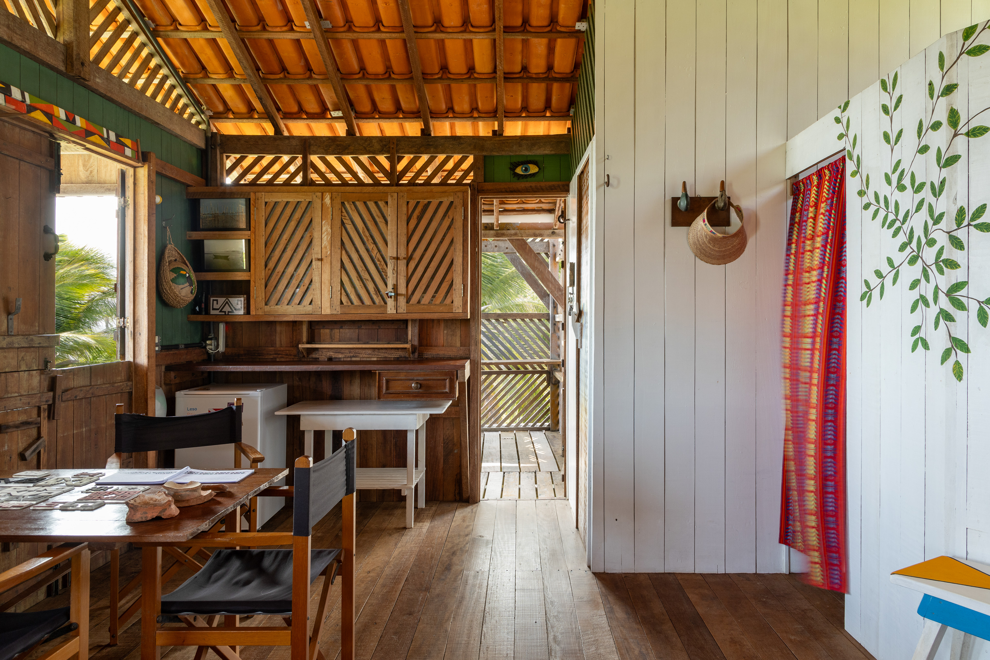 2025 - Leila Viegas - All rights reserved