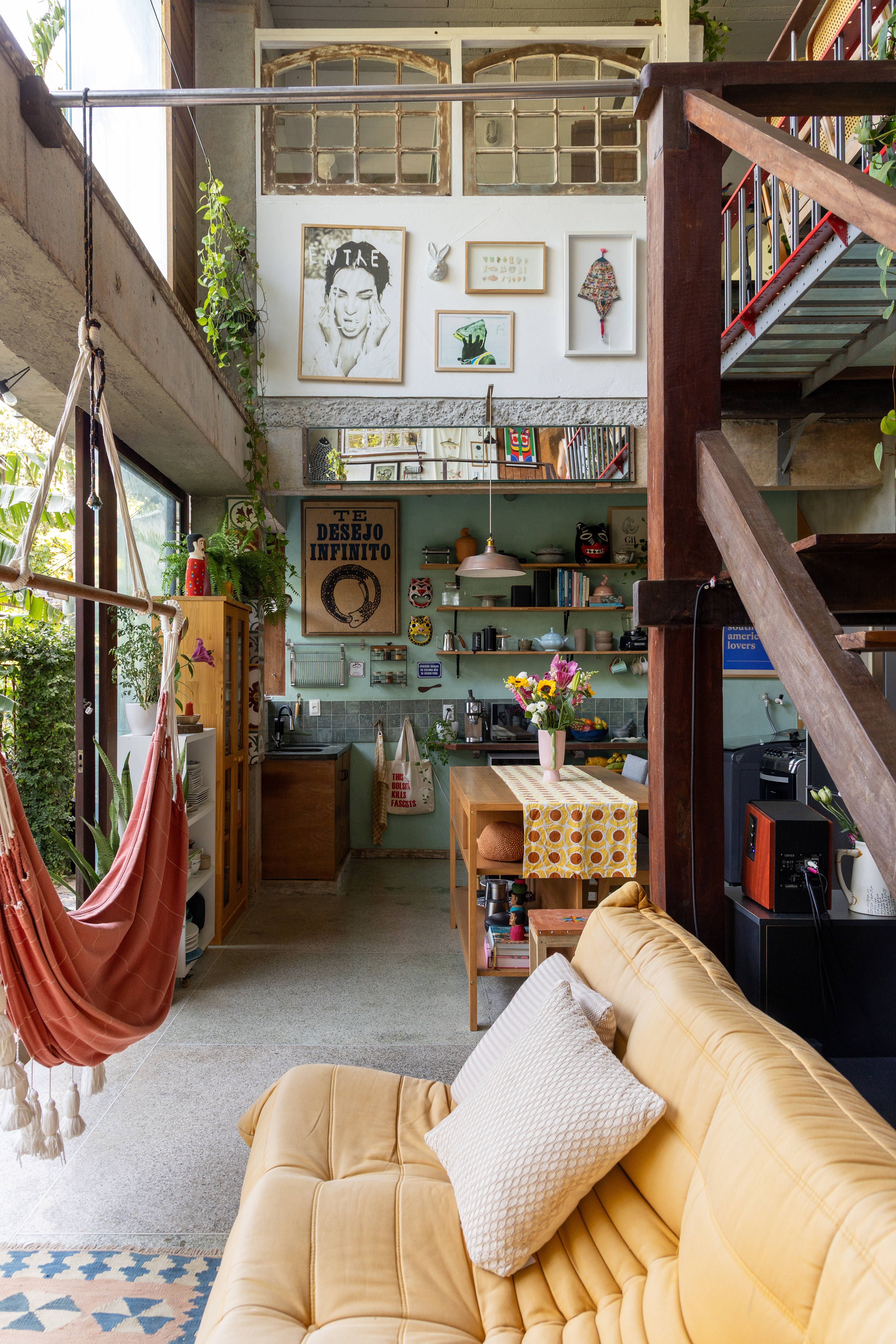 2025 - Leila Viegas - All rights reserved