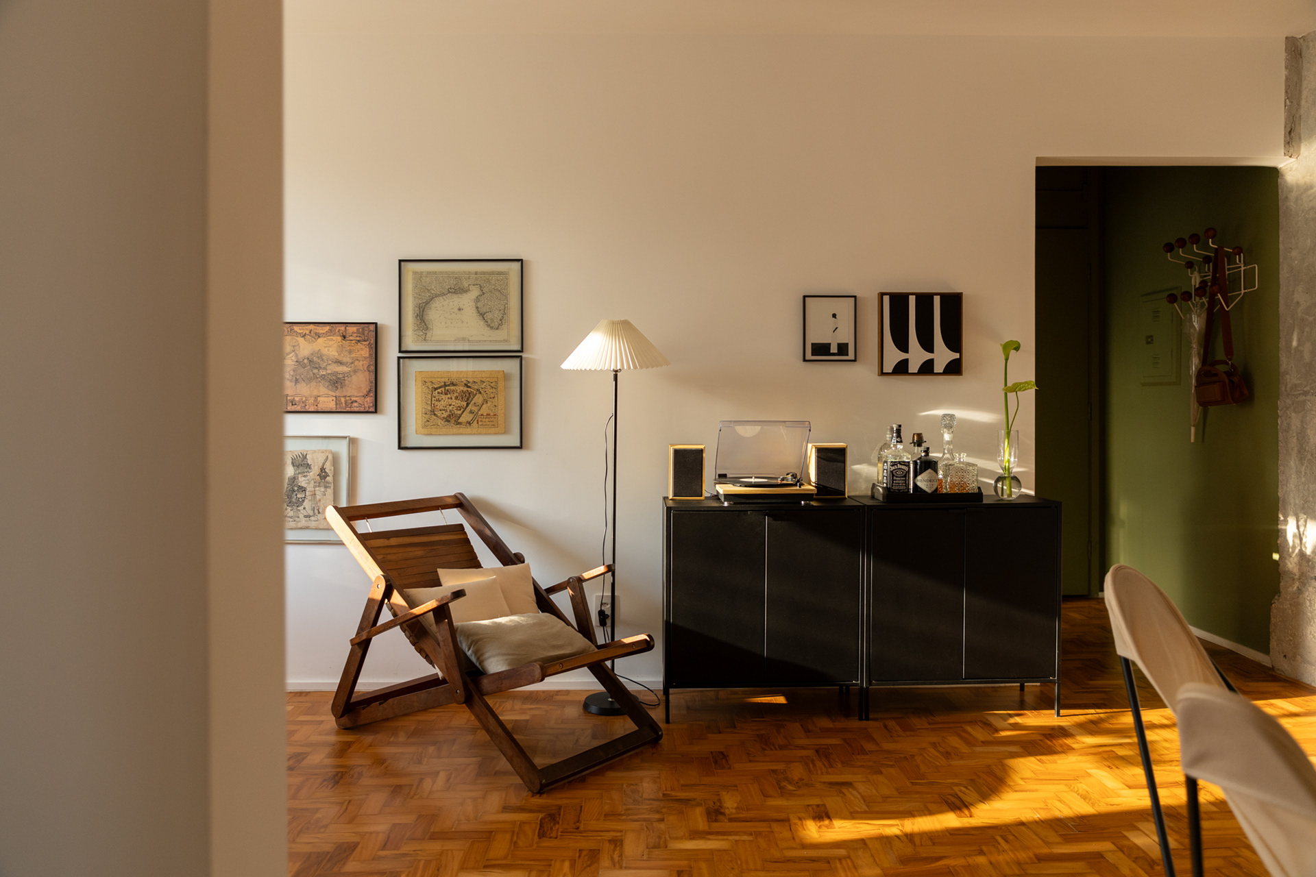 2025 - Leila Viegas - all rights reserved