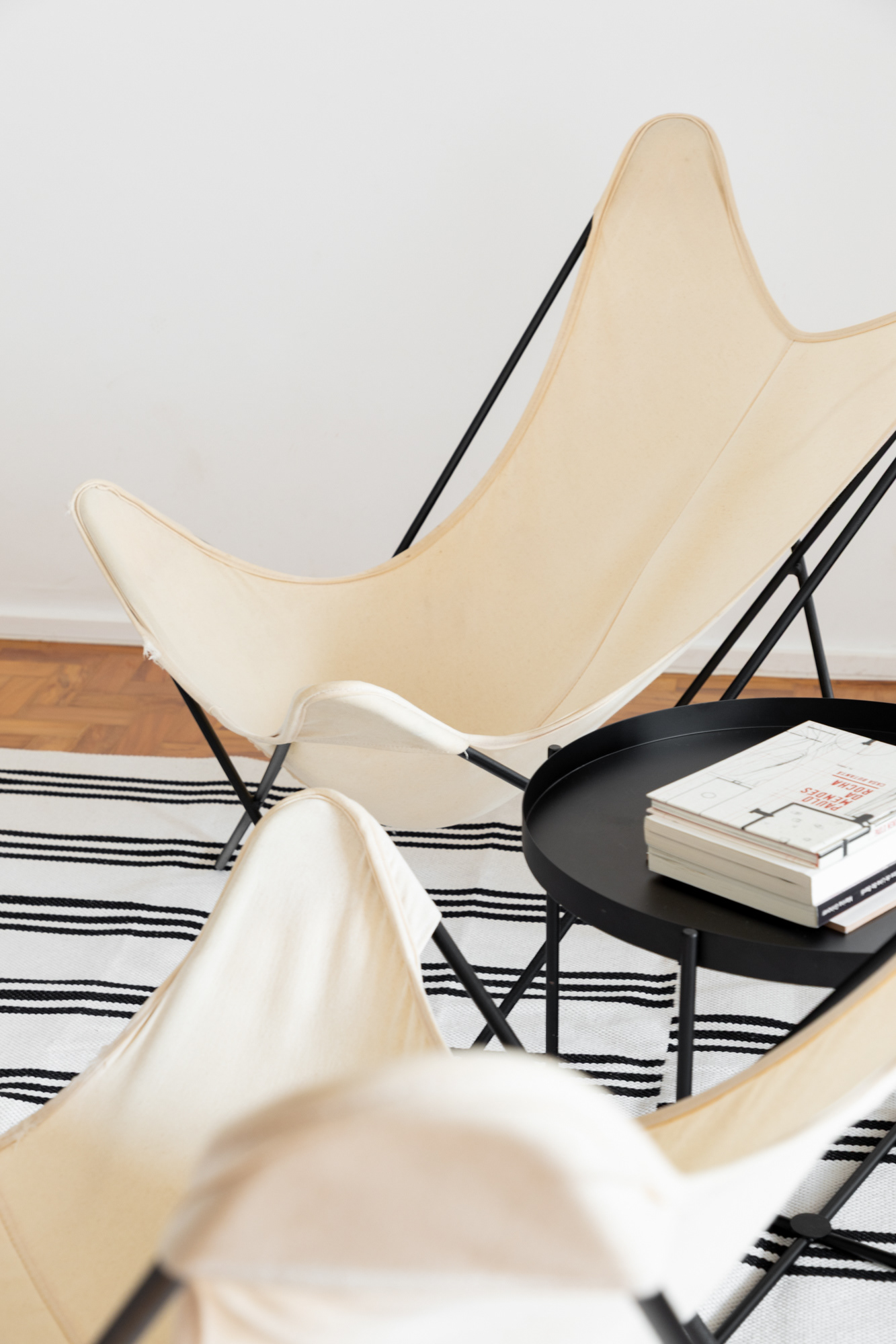 2025 - Leila Viegas - all rights reserved