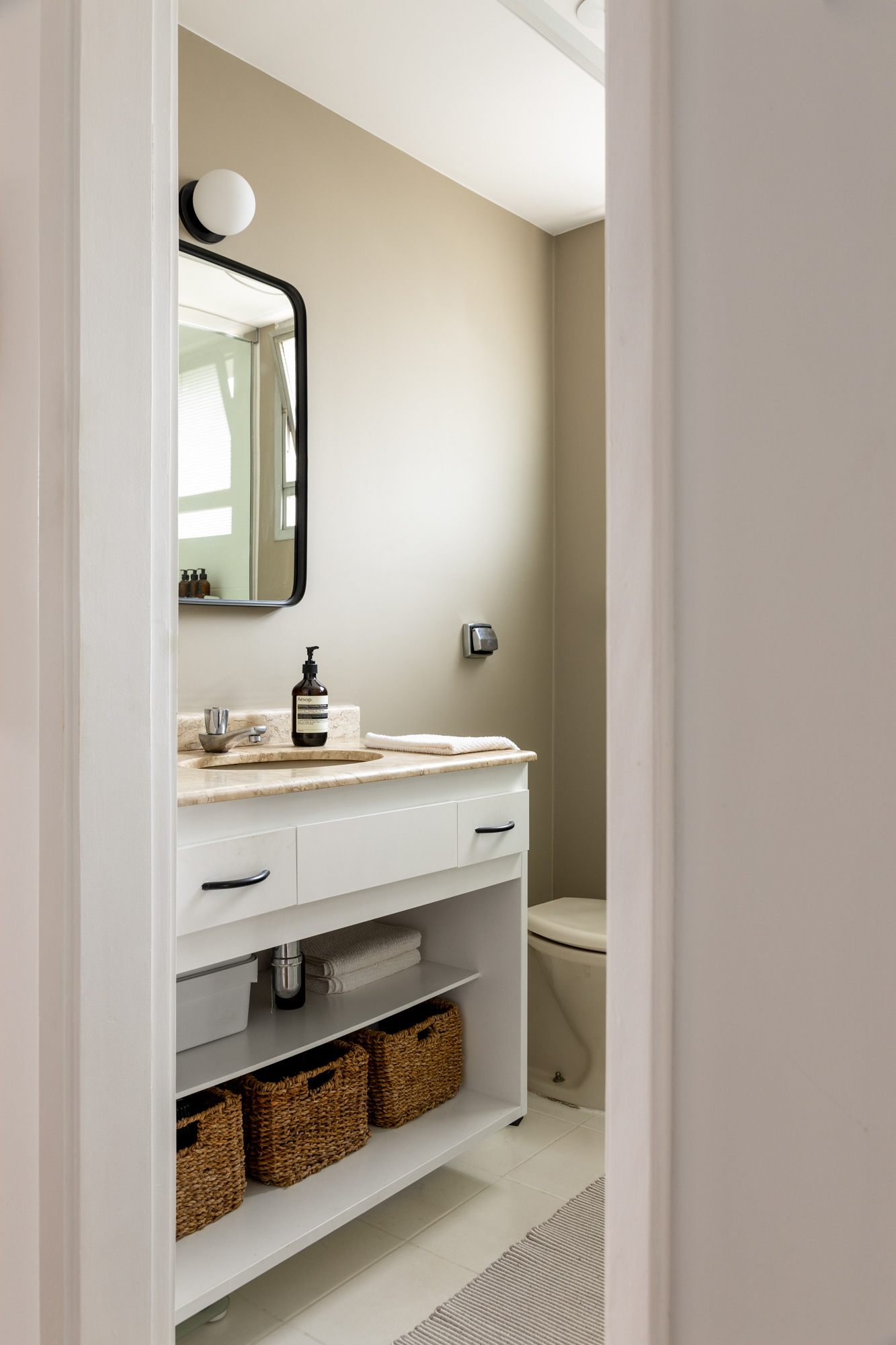 2025 - Leila Viegas - all rights reserved