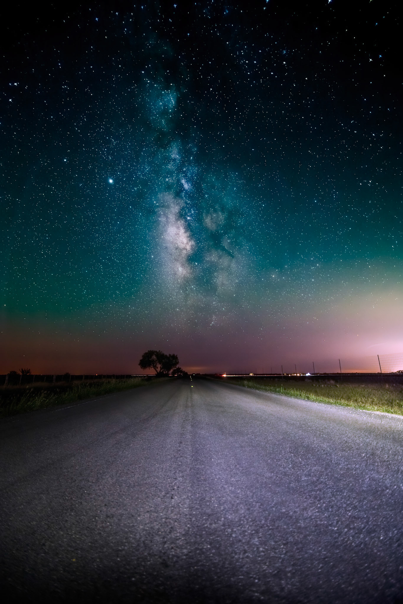 This farm road in Sabinal, Texas is literally the only road within 3 hours that vertically aligns with our galactic core.!