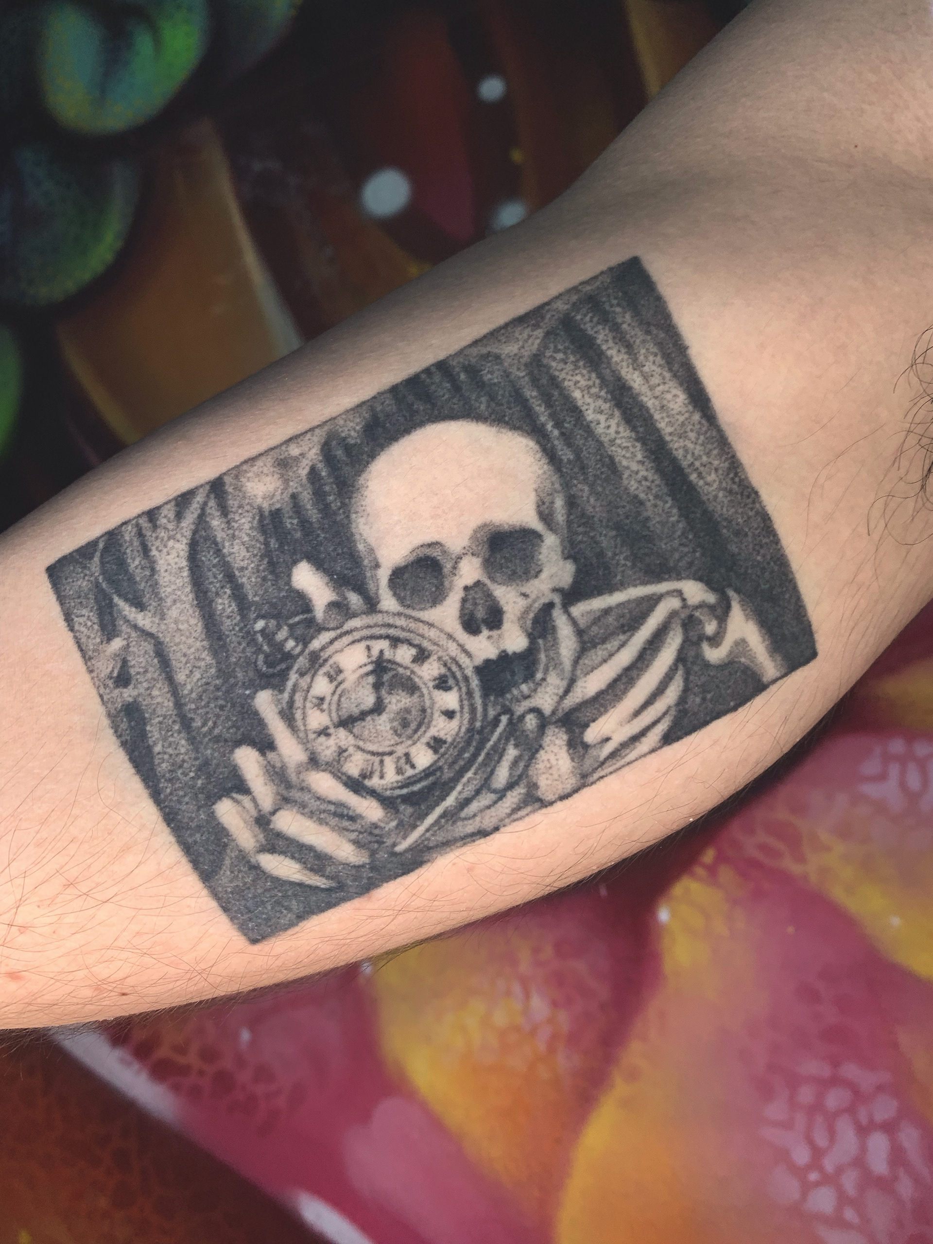 tatuagem memento mori em blackwork