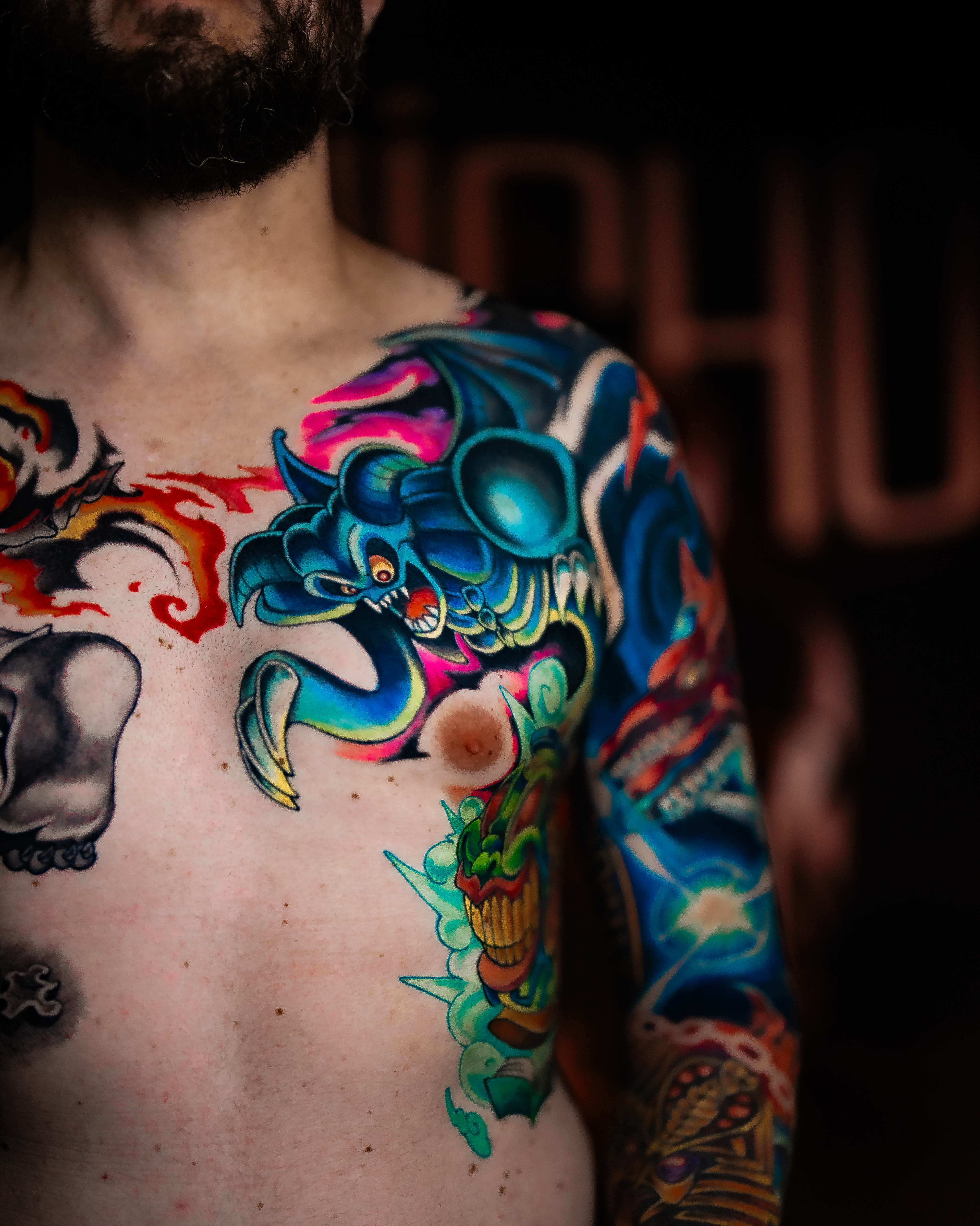 tatuagem colorida, rei caveira yu-hi-oh