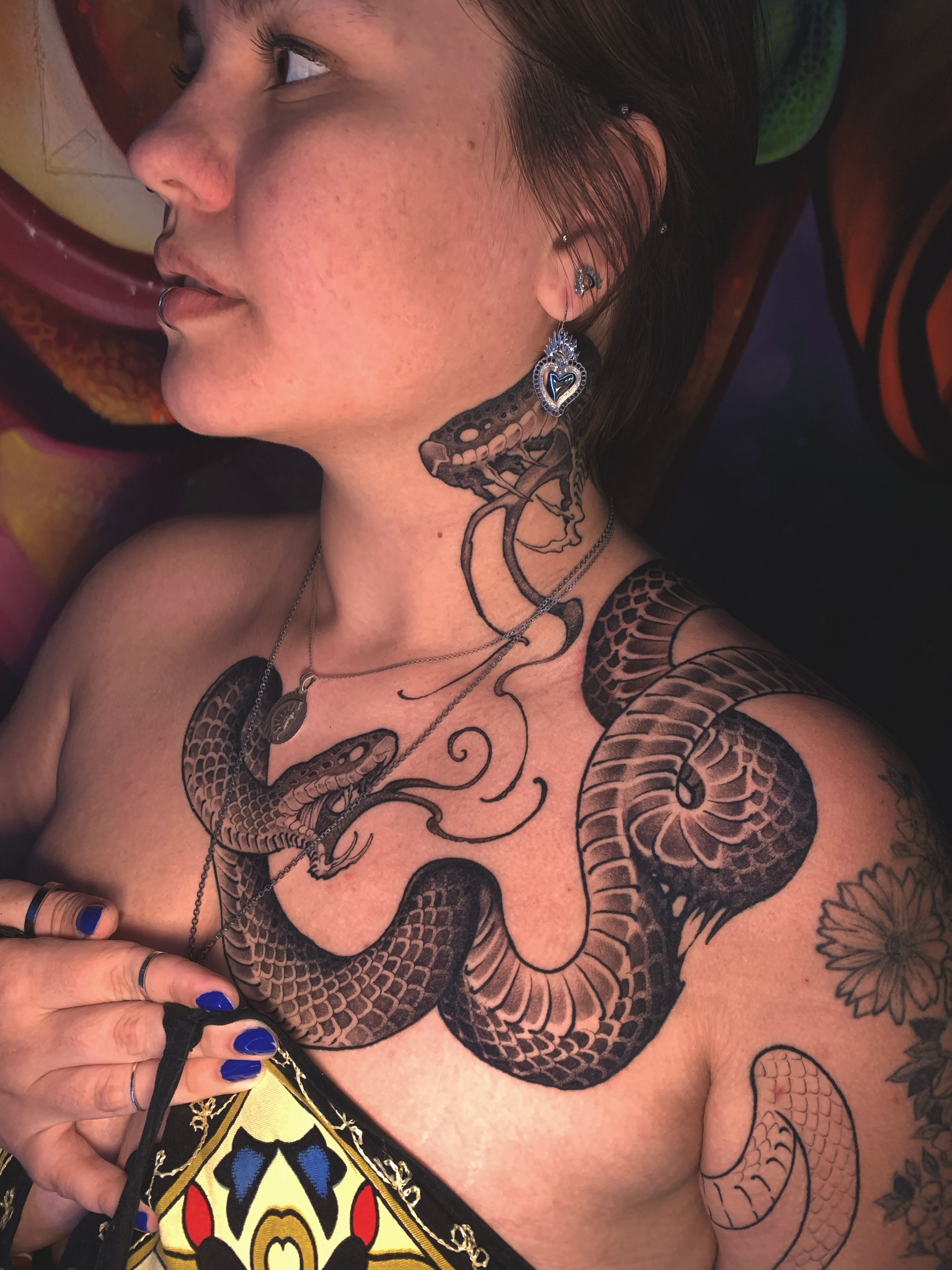 mais detalhes das serpentes em blackwork