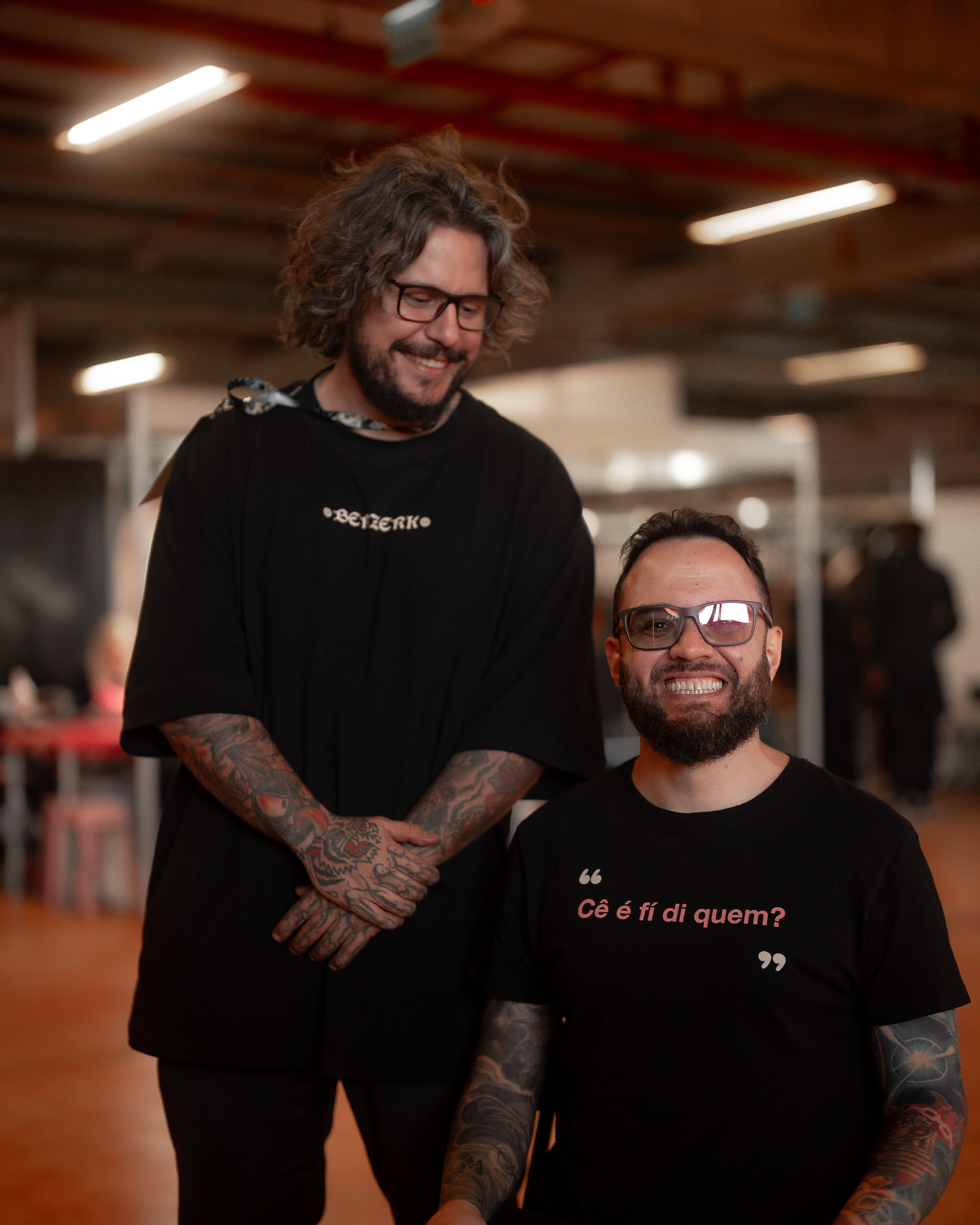 nicho ao lado de seu cliente ricardo