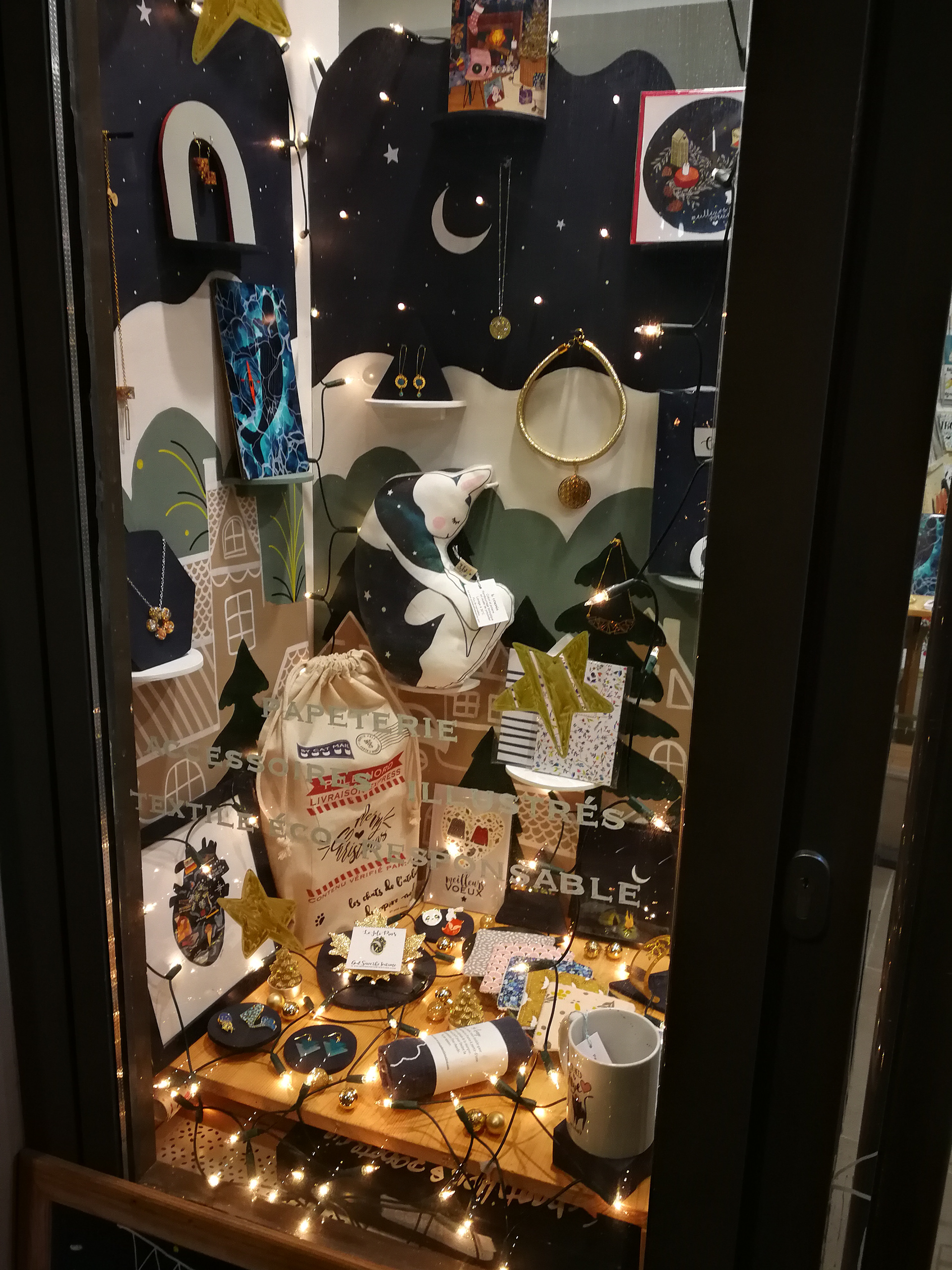 Christmas Window Shop 2023