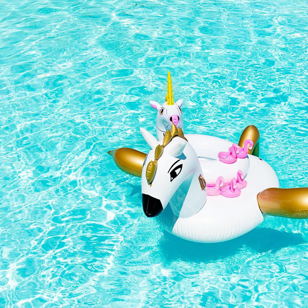 Rain got us dreaming about our holidaze...💭☀️ #becausesummer