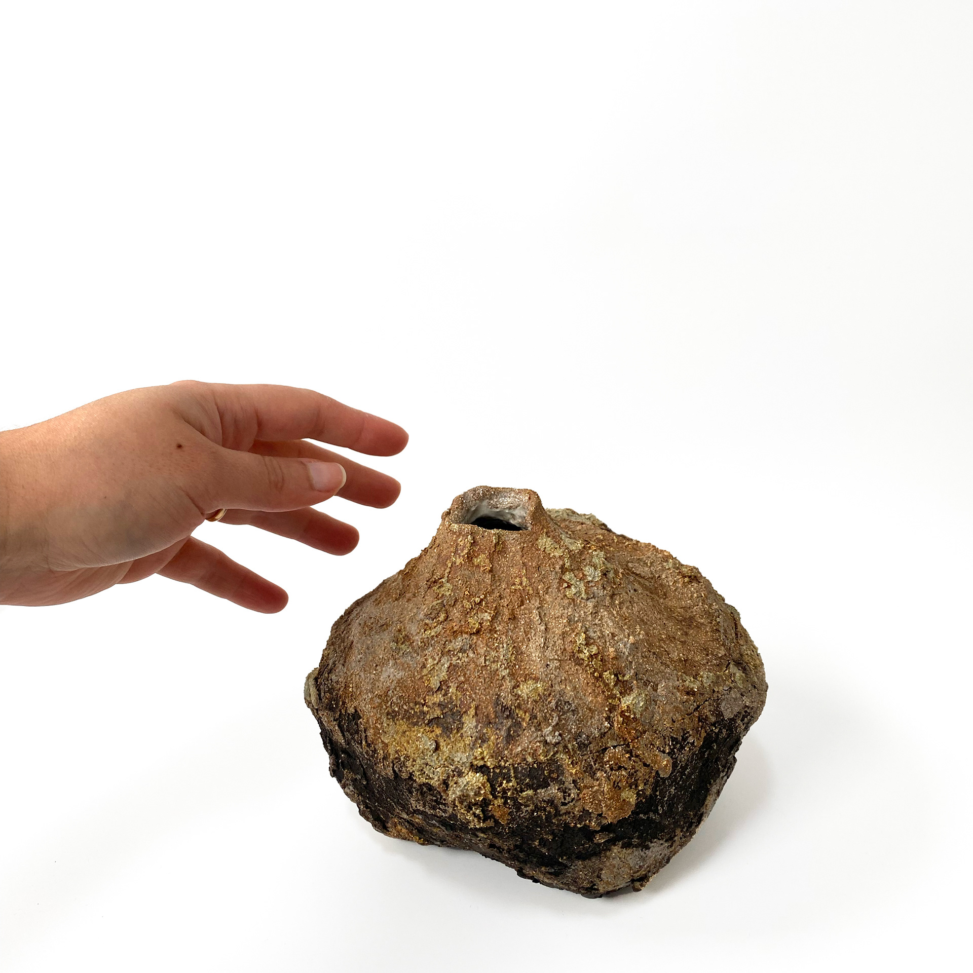 Llanw Vessel I, 2025 | Ceramics | H 11.5 x D 15.5 cm