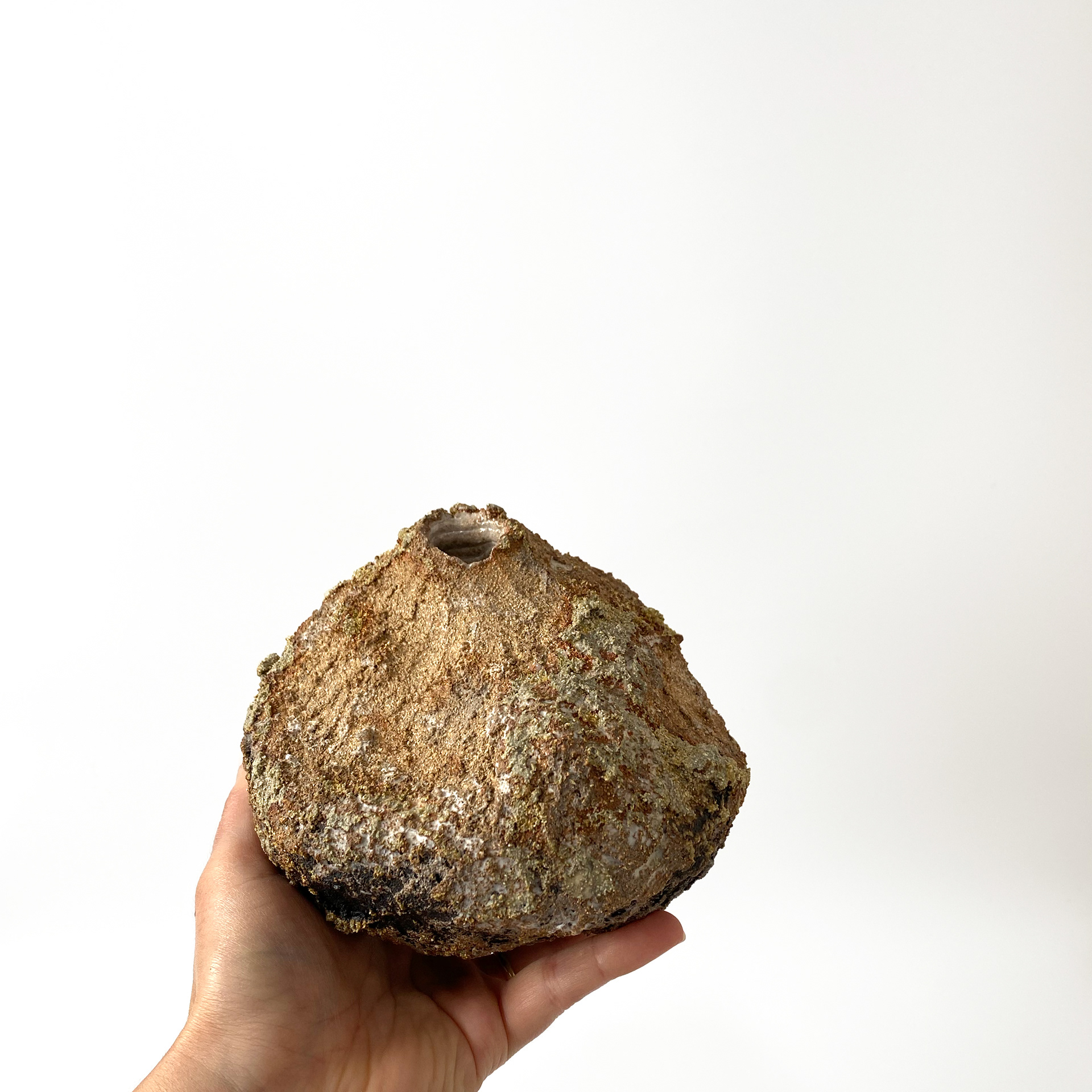 Llanw Vessel III, 2025 | Ceramics | H 12 x D 16 cm