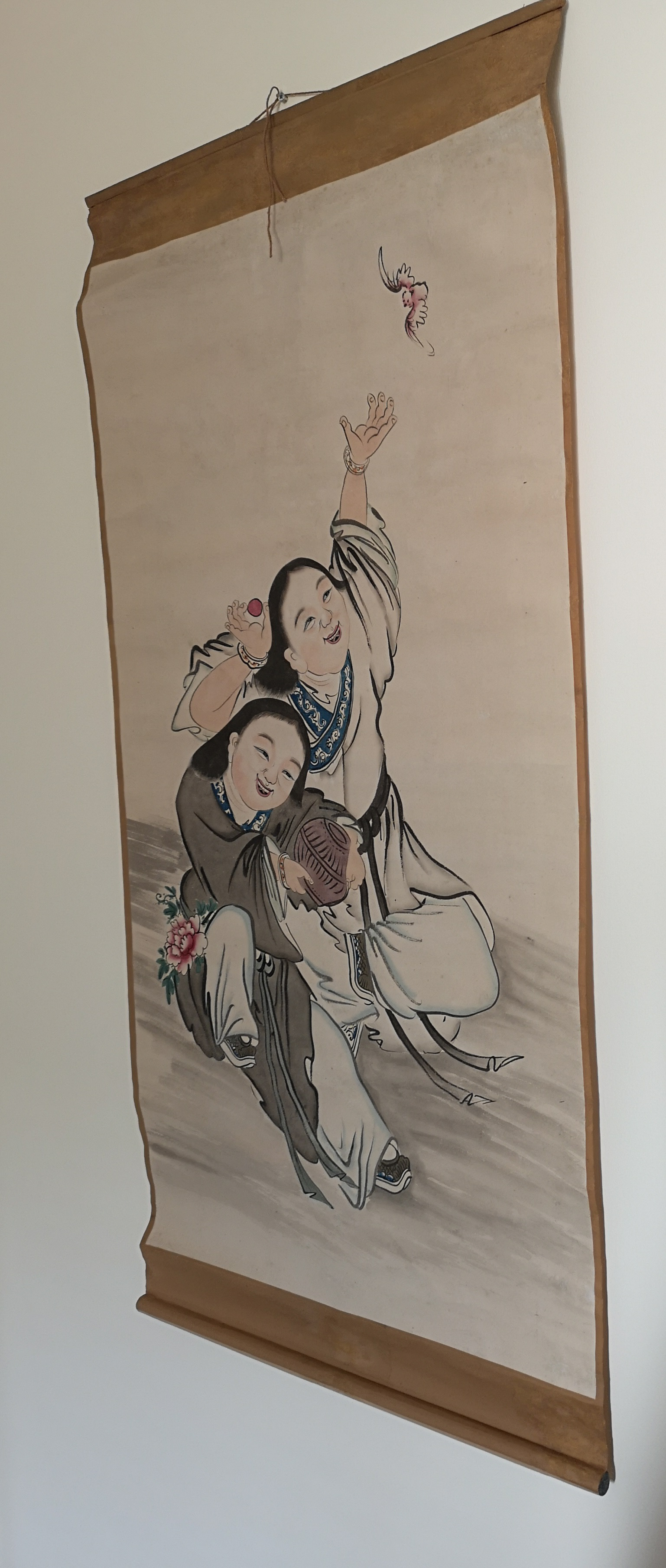The Chinese painting scroll after conservation: Portrait of two Man musicians dancers – the scroll painting