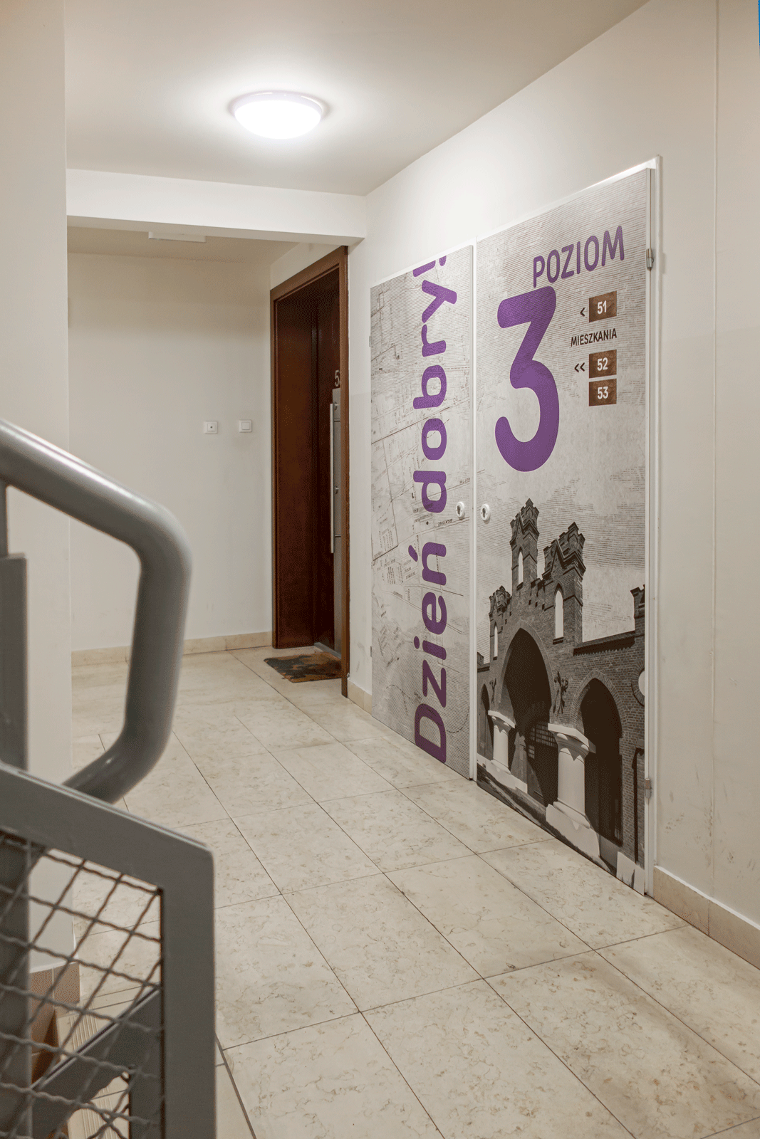 Grafiki systemu komunikacji klatek schodowych Tymienieckiego Łódź - projekt i realizacja