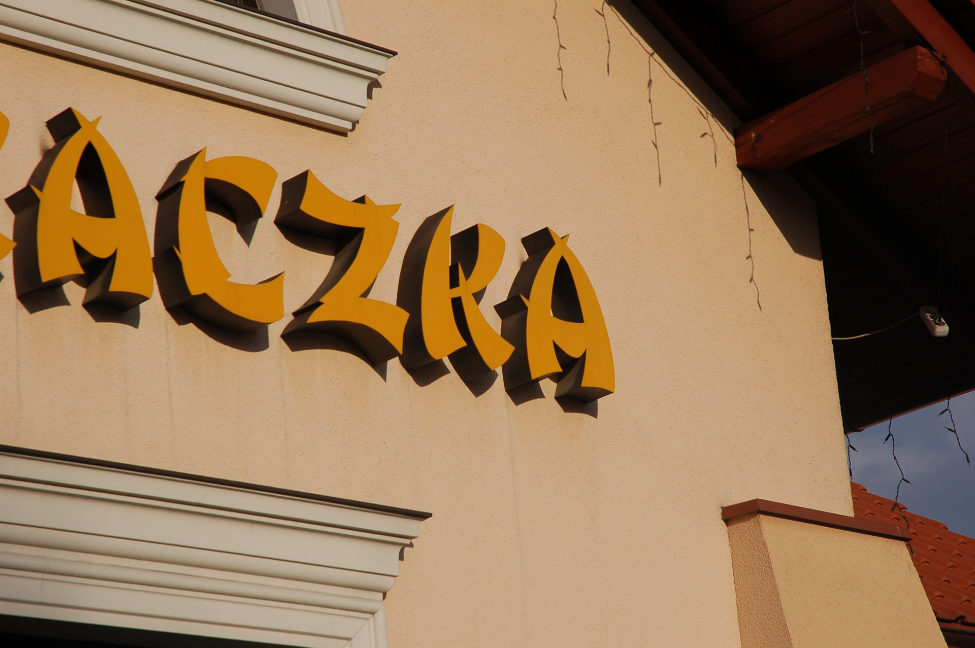 Litery 2D podświetlane / zewnętrzne