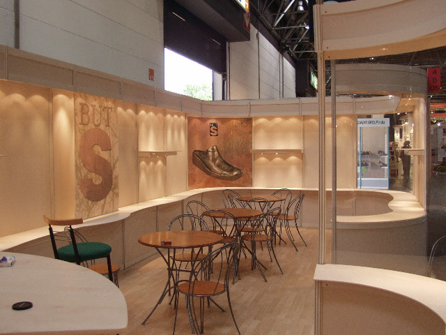 Stoisko targowe BUT-S