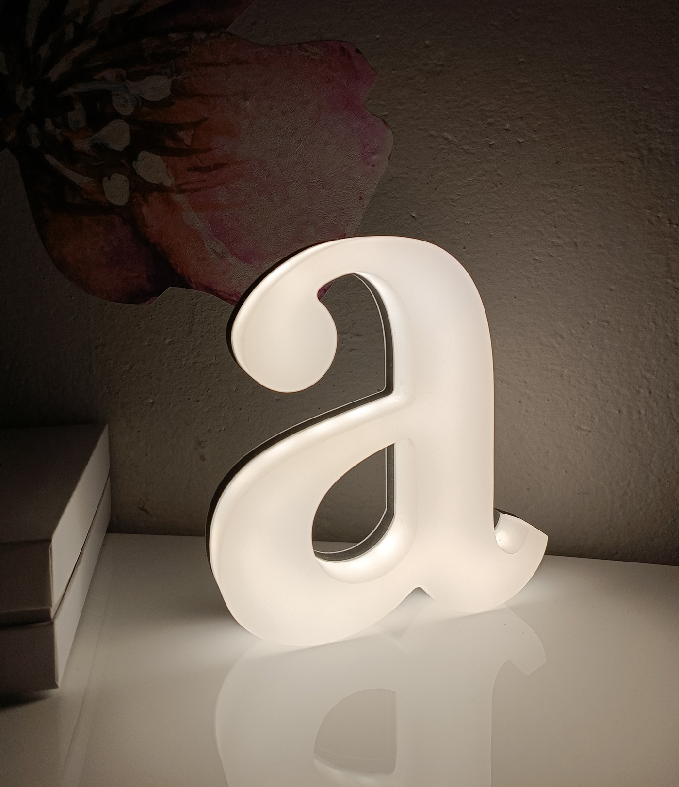 Ledon podświetlany litera a