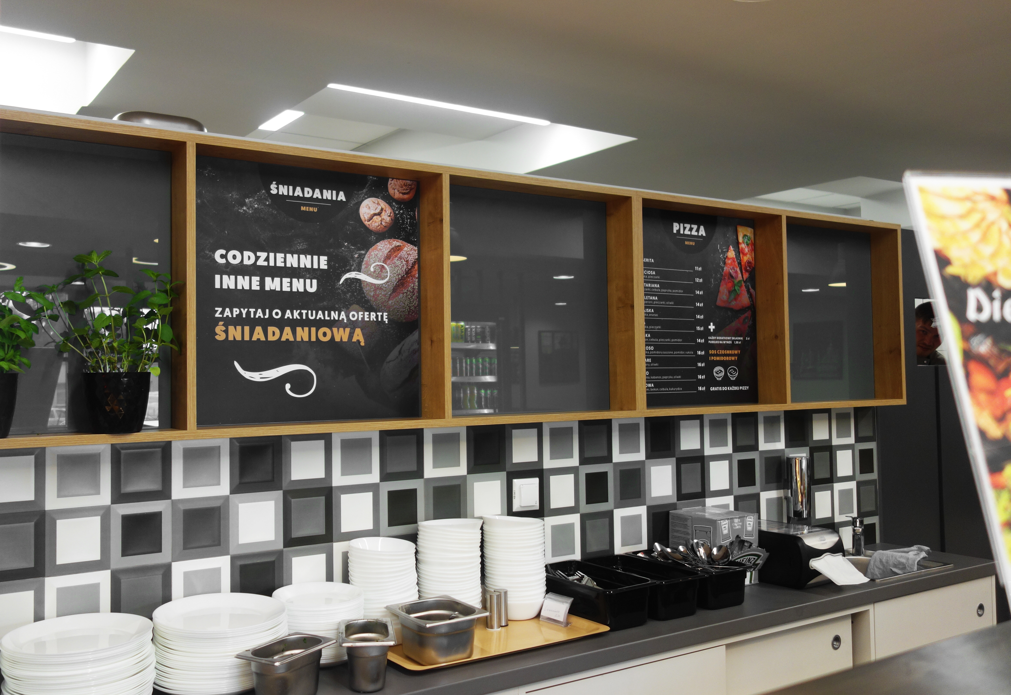 Projekt i realizacja menu na folii magnetycznej