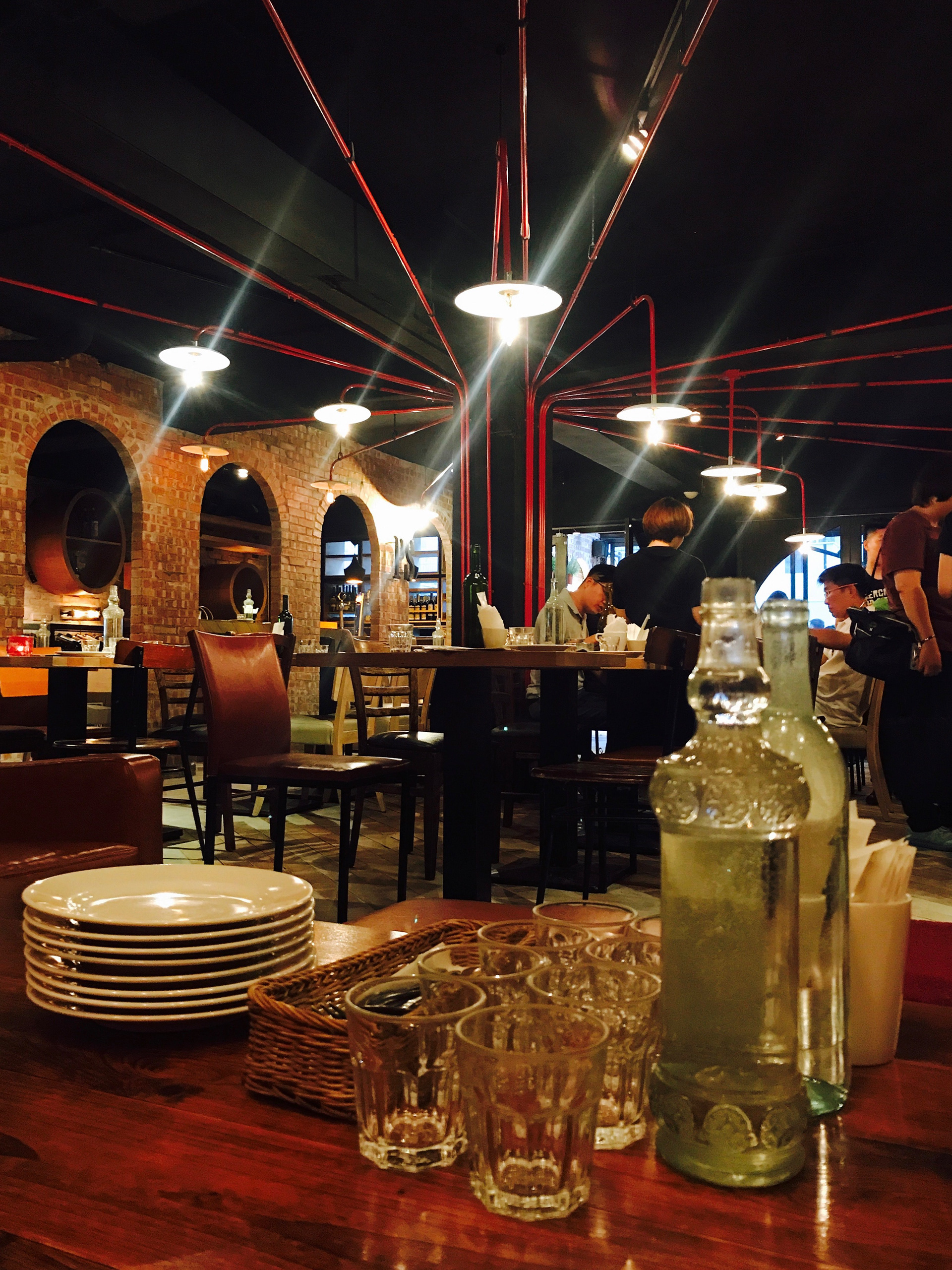 水源清設計顧問西班牙餐酒館設計