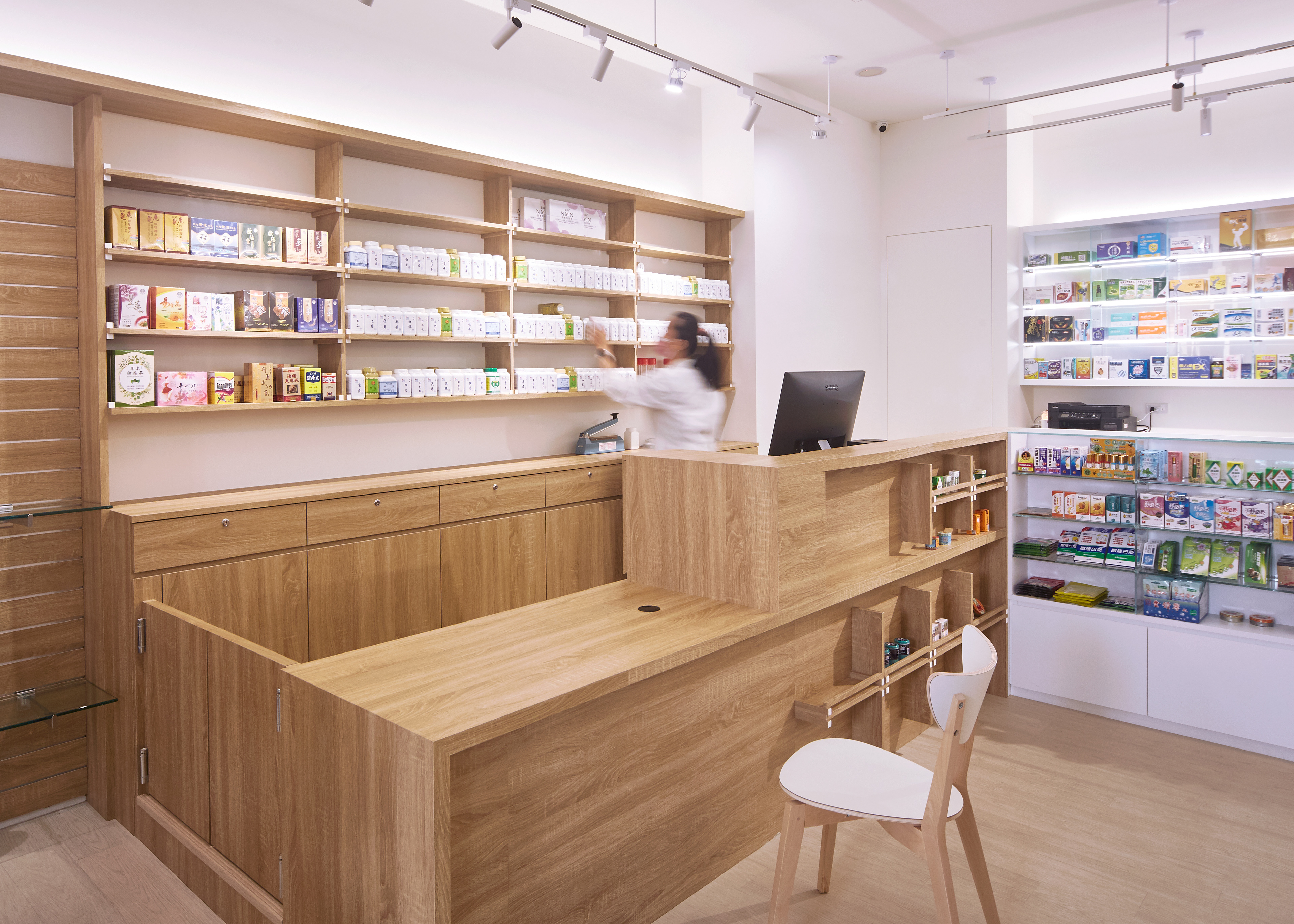 水源清設計顧問商業室內設計頤嘉興藥局