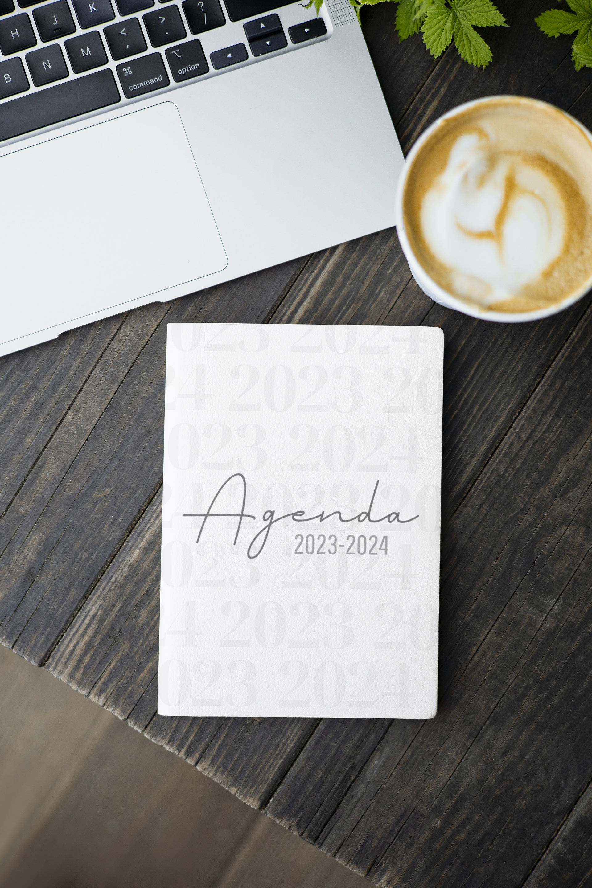 Conception d'un agenda / Adobe InDesign / 2023