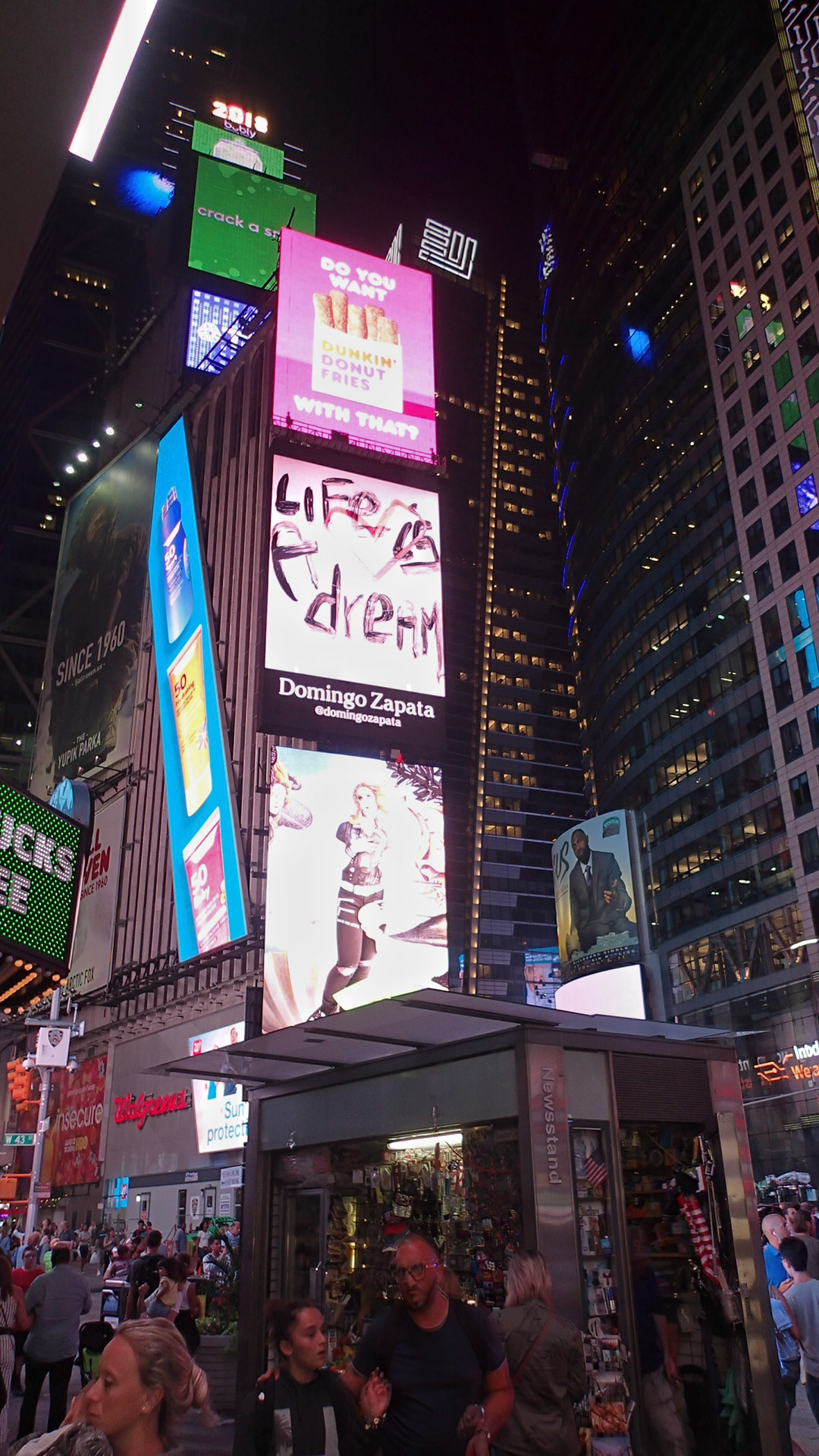 Aften gåtur omkring Times Square