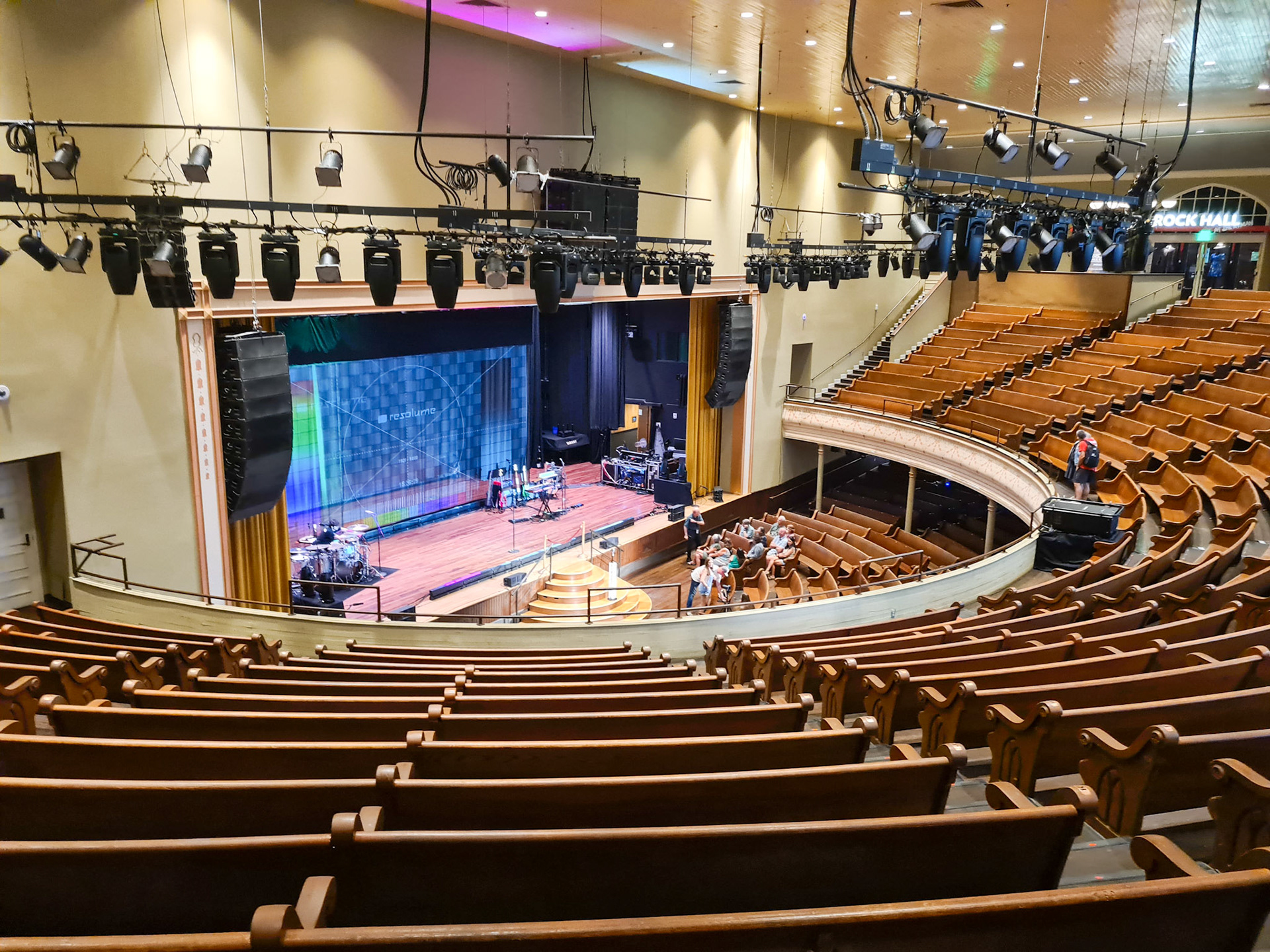 Ryman Auditorium - der er stadig masser af koncerter i dag - fx har både Bruce Springsteen, Taylor Swift og Coldplay spillet der.