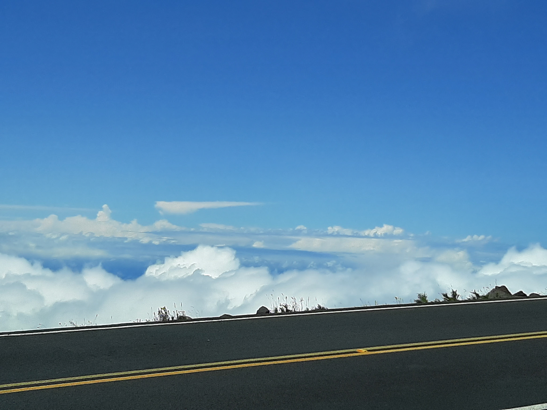 Oppe over skyerne på vulkanen Haleakala
