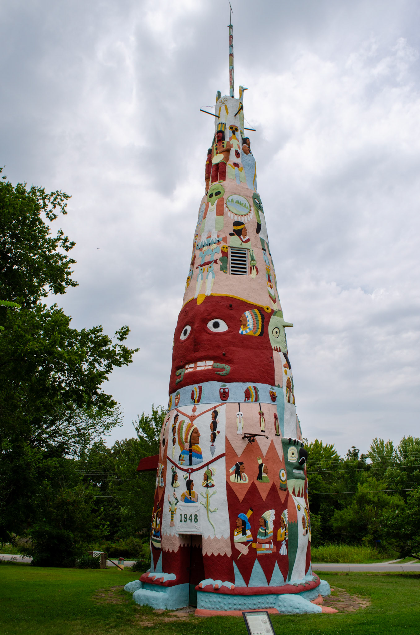 Totem pole park