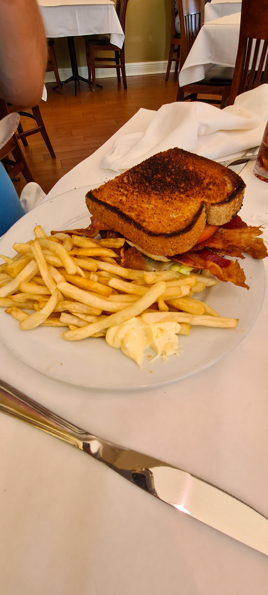 Bare en lille BLT sandwich til frokost... fedekuren er startet... 😳