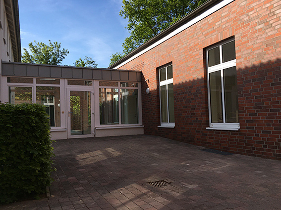 neuer Verbindungsgang