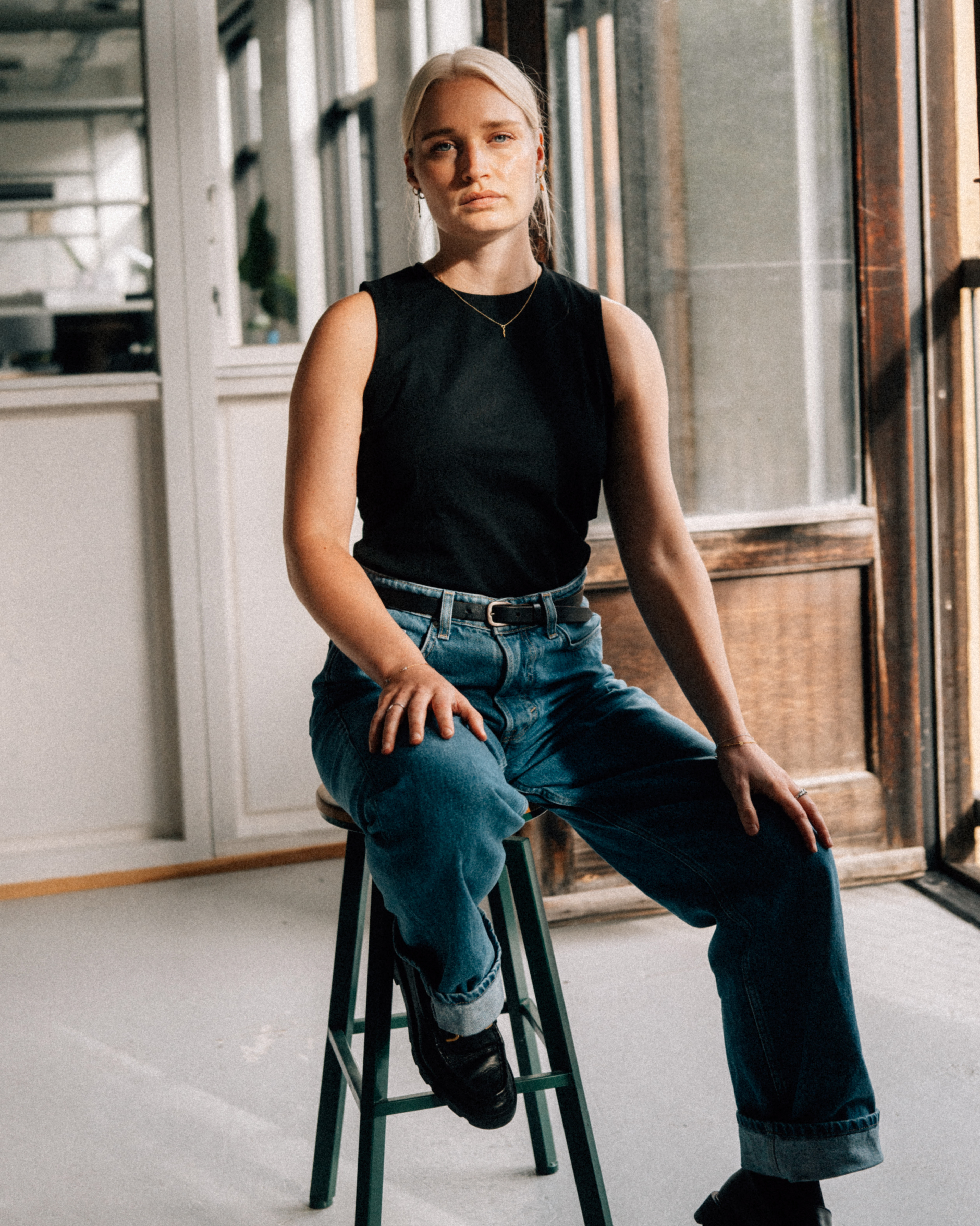 Portræt af Mathilde Olsen – kunstner og visualiseringsarkitekt, stifter af Mathilde Olsen Visuals