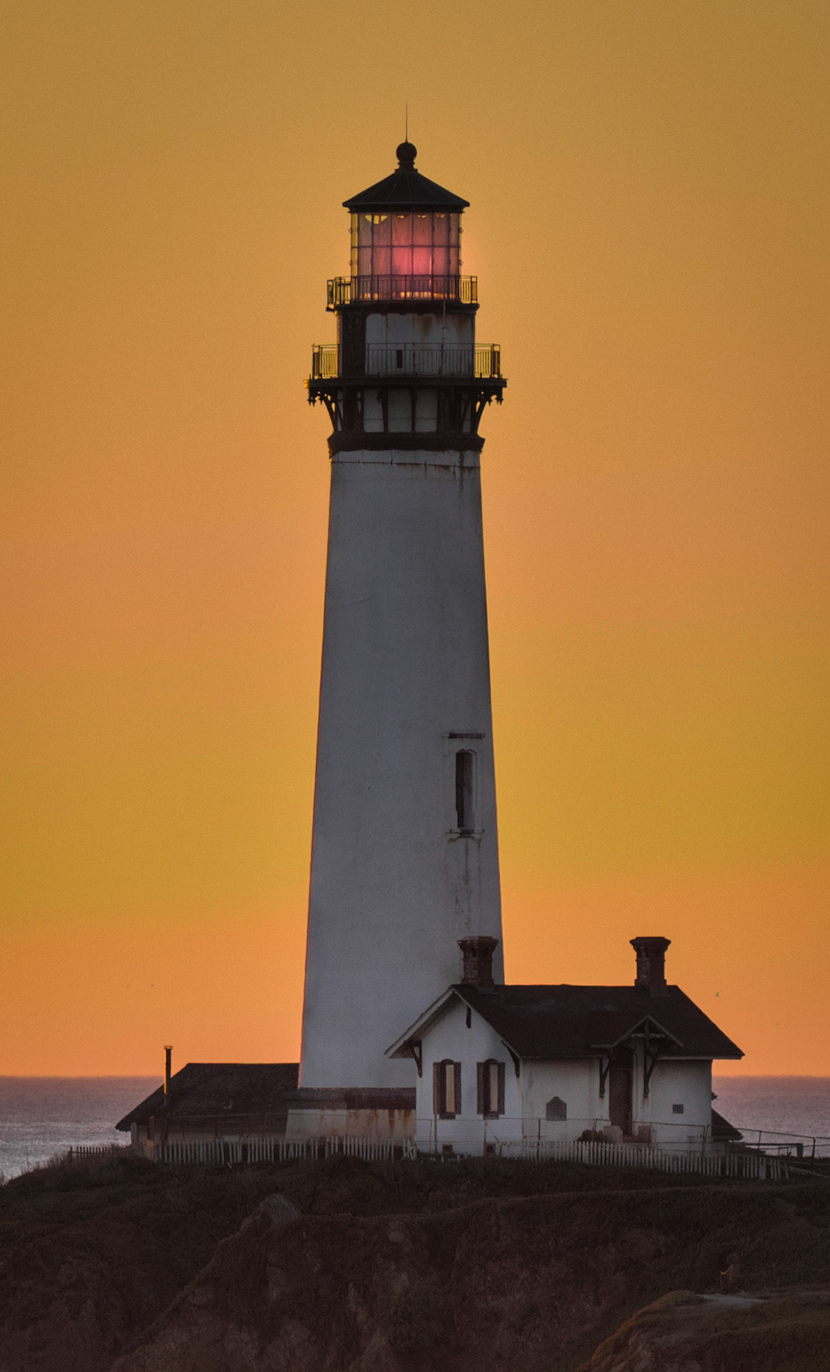 Pigeon Point Light
