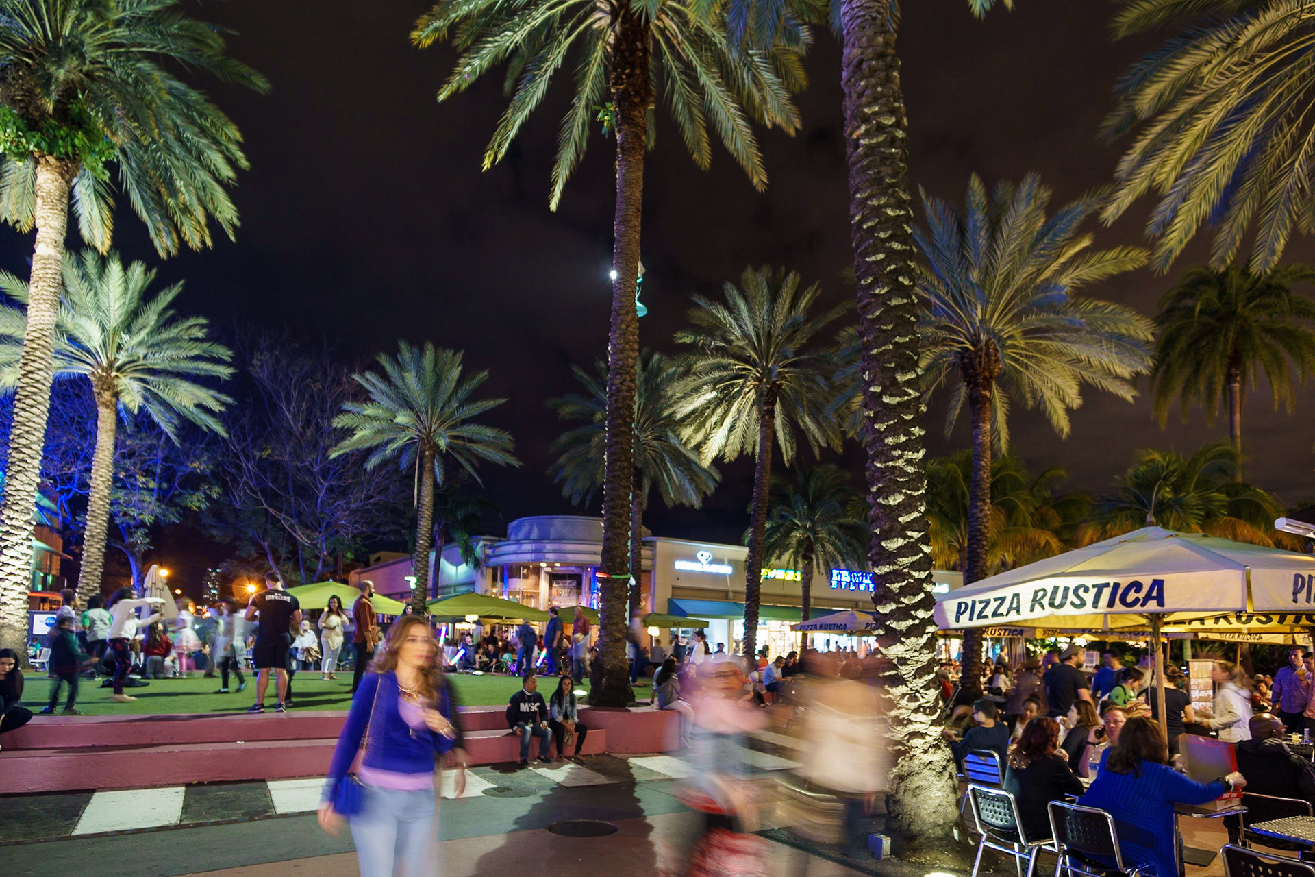 Lincoln Road Plaza