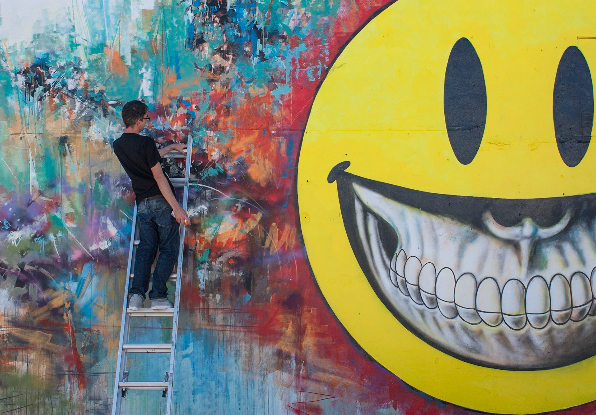 Smile! Artists painting, Wynwood