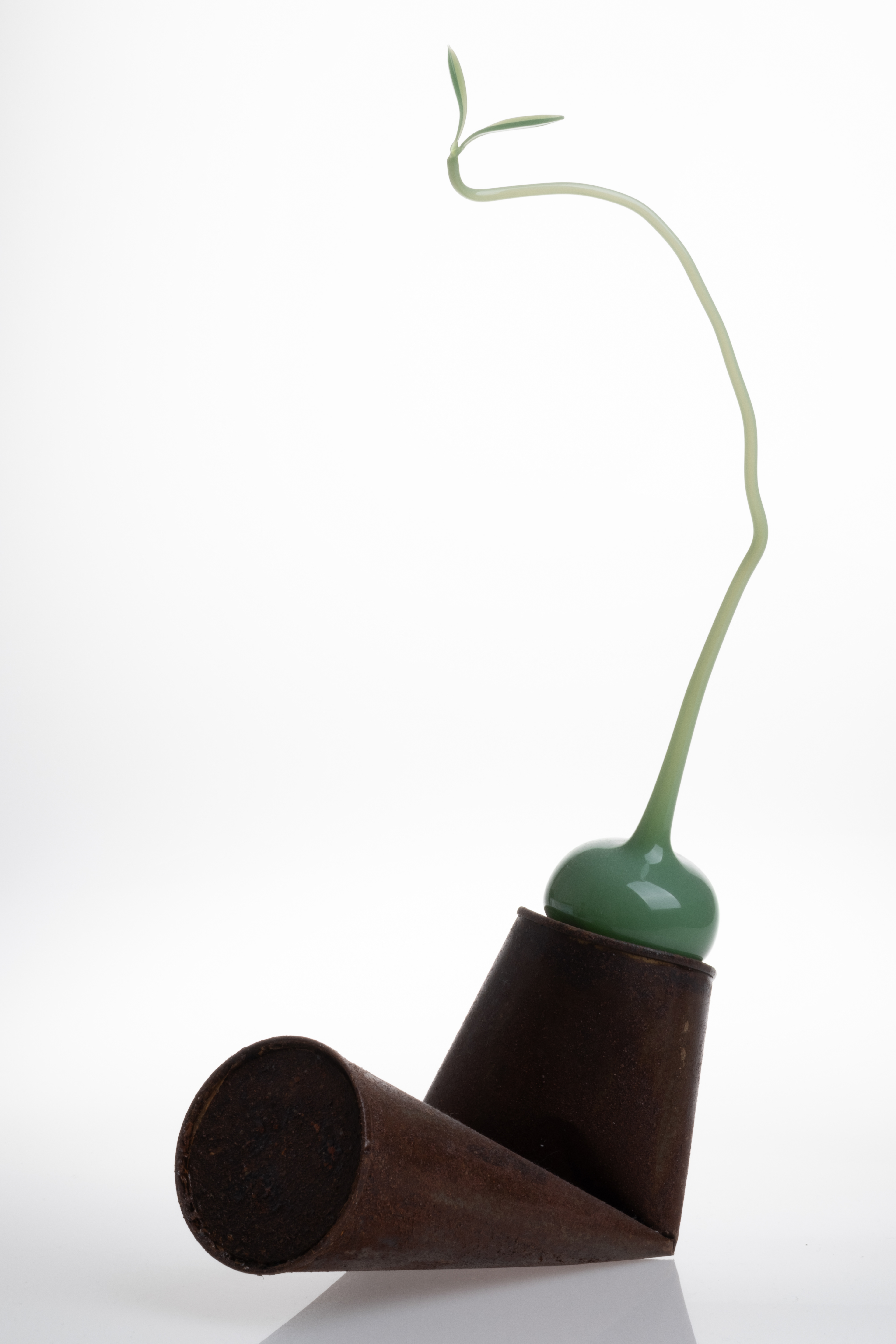 Trachea Glassblowing Glass, metal tin 18x6x31cm 2024
