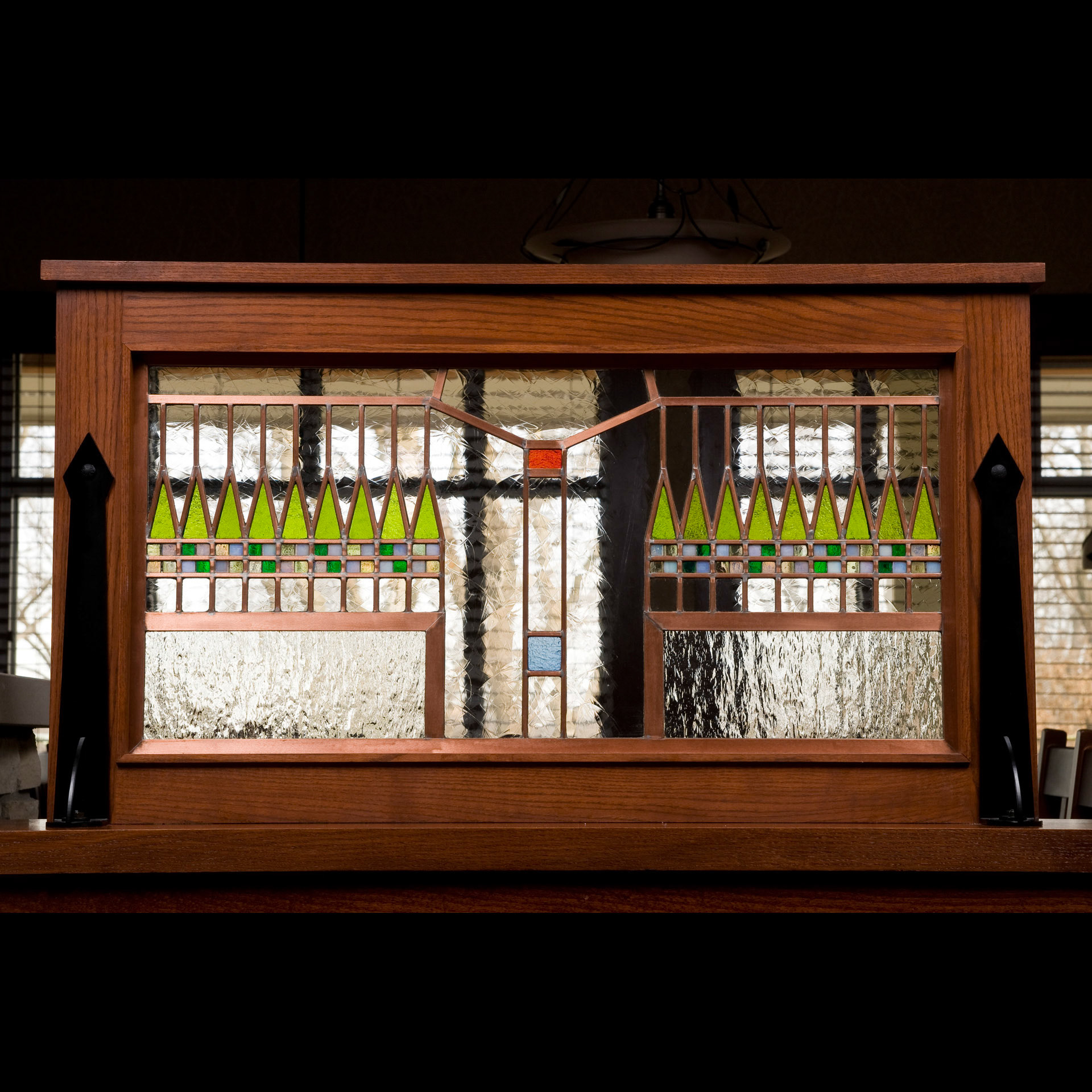 Honey Creek Resort - Flora art glass screen