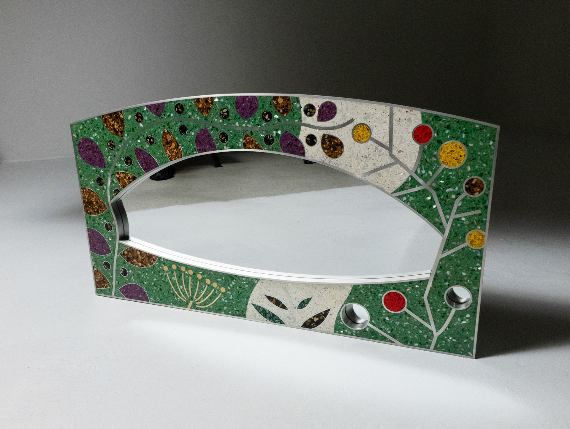 Duraturo Collection - Walled Garden Mirror