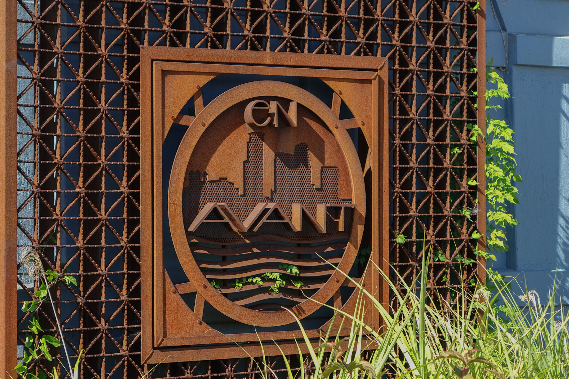 En Avant - City Motto detail - Minneapolis,MN