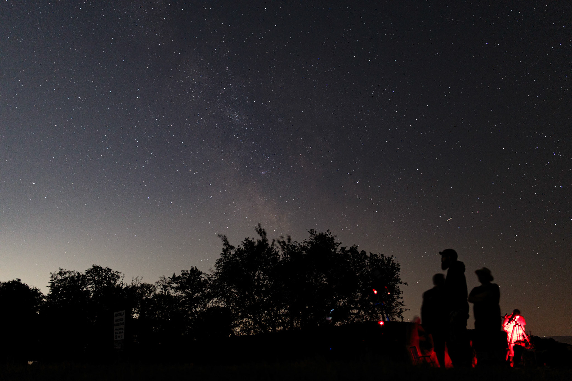 faint milkyway / July 2023