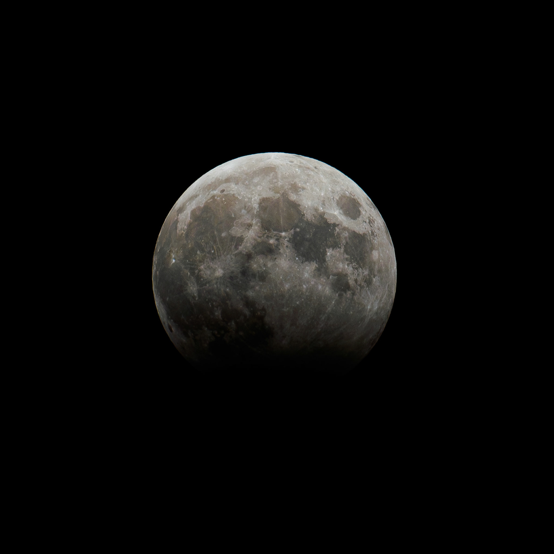 partial lunar eclipse / october 2023