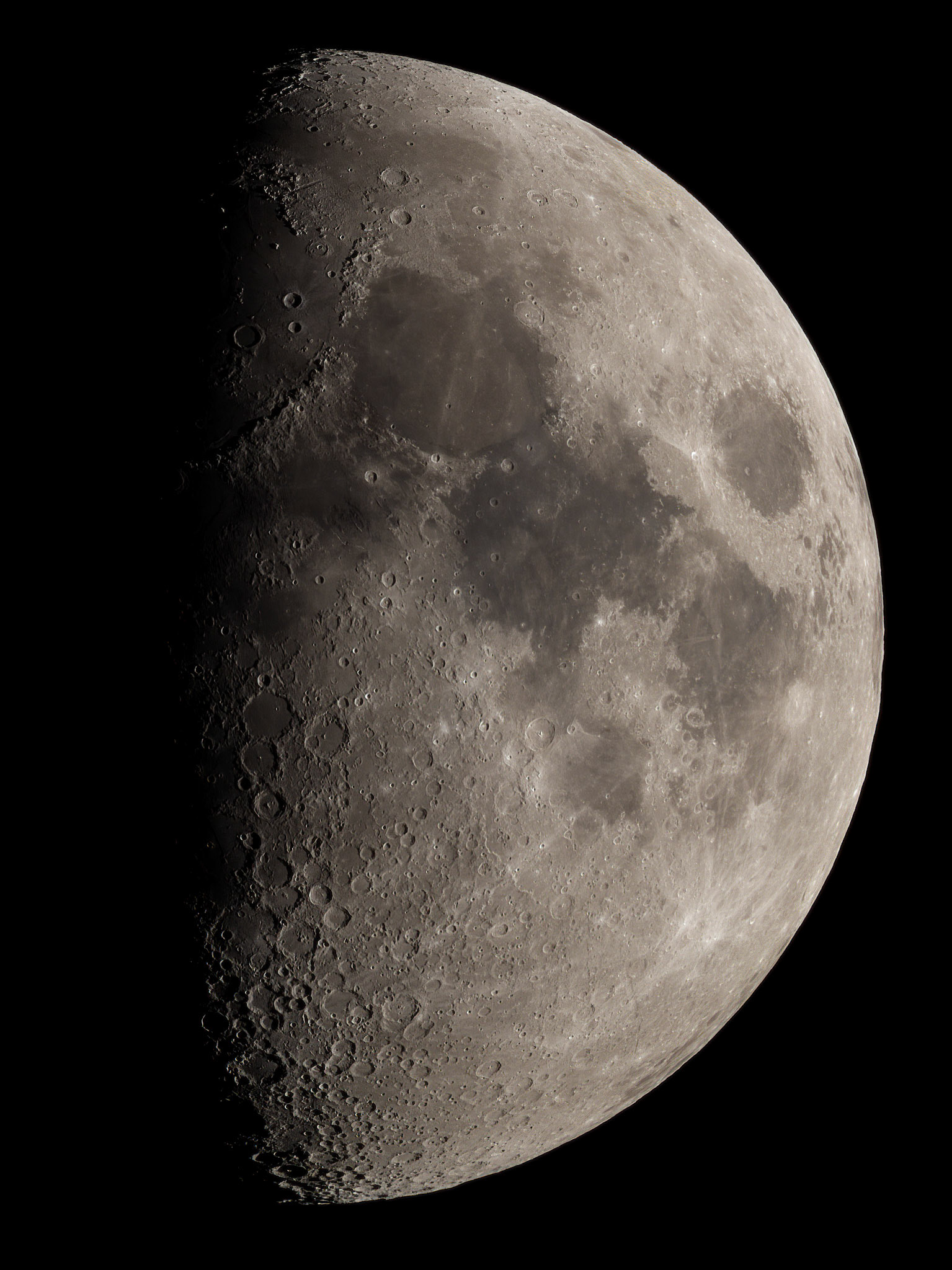 "Luna" - Moon / February 2022