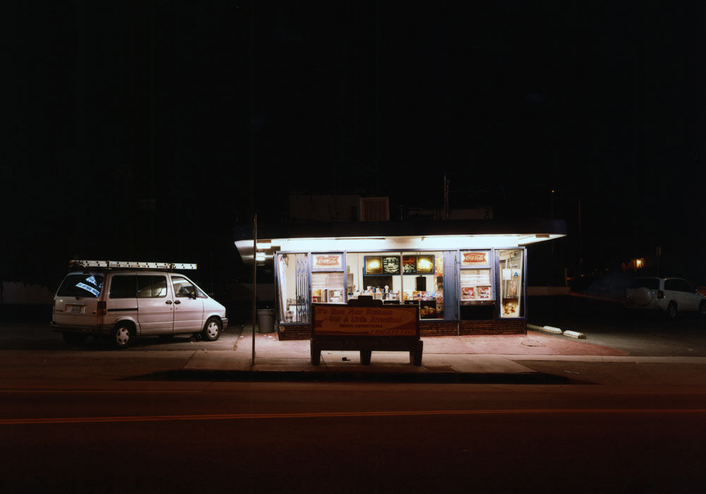 Juliane Backmann, Foster Freeze, C-Print, 16" x 20"