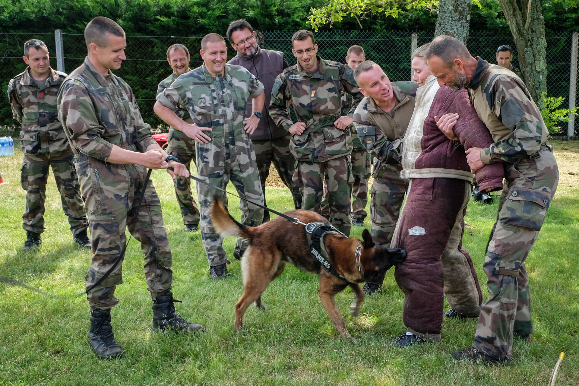 France, Martignas-sur-Jalle, 2016-06-01. The Nordic and Alpine members of the French military ski team are hosted this week by the Special Forces, within the 13th regiment of parachute dragons, as part of their traditional cohesion training. Photograph by Fred MARIE / Collectif DR.France, Martignas-sur-Jalle, 2016-06-01. Les nordiques et alpins de l equipe de France militaire de ski sont accueillis cette semaine chez les Forces speciales, au sein du 13e regiment de dragons parachutistes, dans le cadre de leur traditionnel stage de cohesion. Photographie de Fred MARIE / Collectif DR.