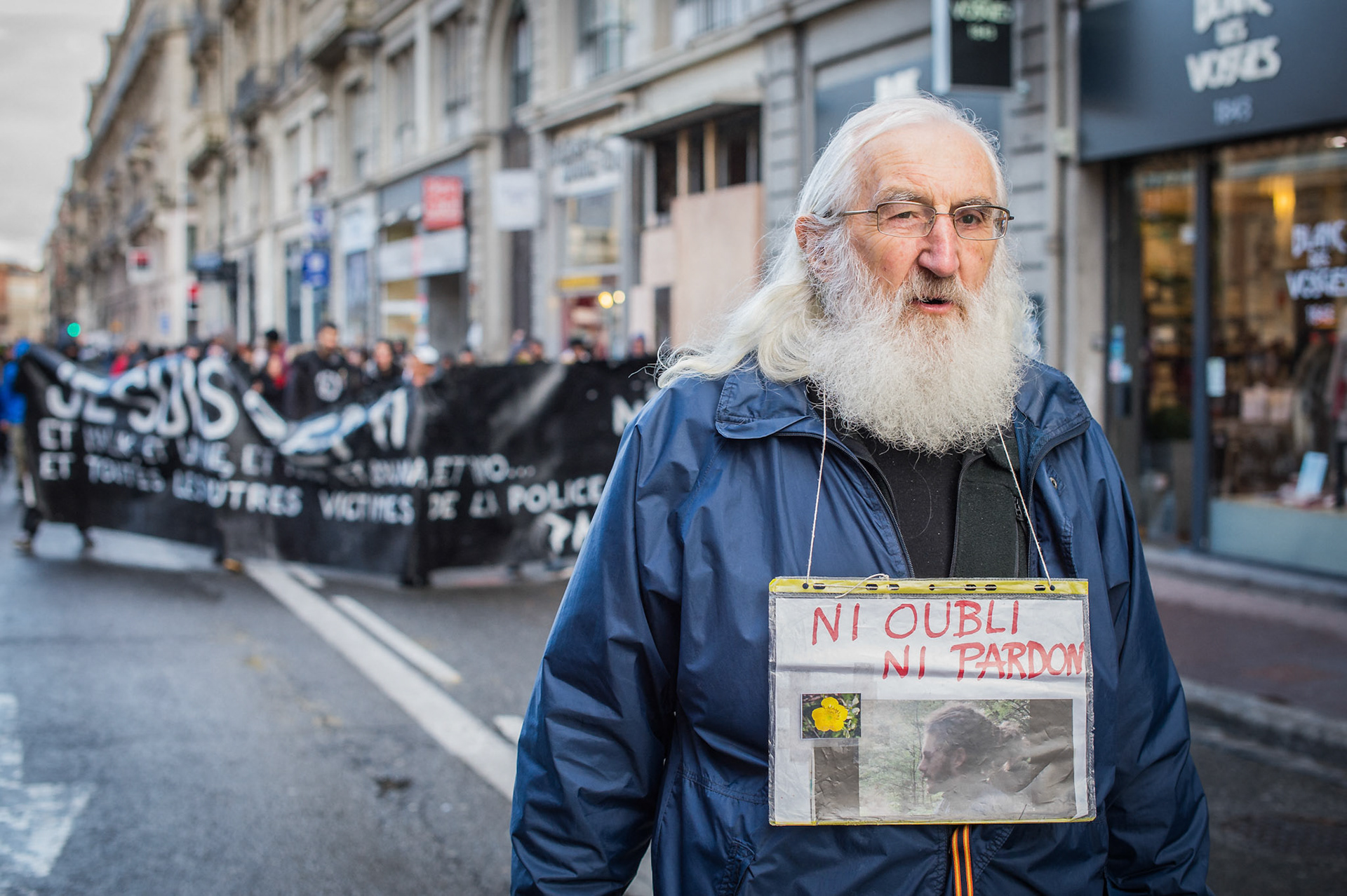 Toulouse, 21 février 2015 - Suite à la mort du jeune écologiste Rémi Fraisse sur la zad de Sivens en octobre 2014, des scènes d'émeutes ont lieu dans les rues de Toulouse. La zad sera évacuée par les forces de l'ordre le 6 mars 2015.