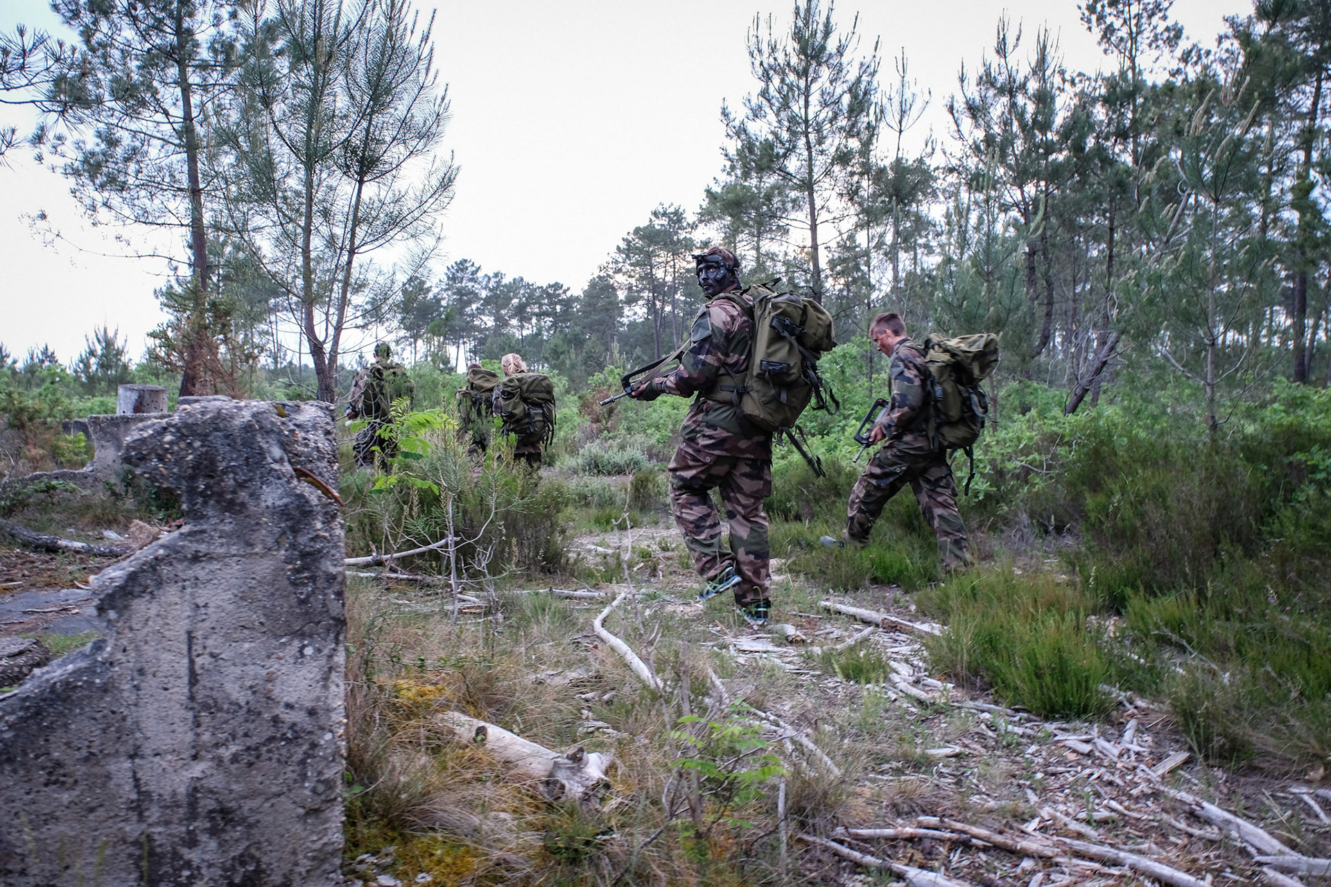 France, Martignas-sur-Jalle, 2016-06-01. The Nordic and Alpine members of the French military ski team are hosted this week by the Special Forces, within the 13th regiment of parachute dragons, as part of their traditional cohesion training. Photograph by Fred MARIE / Collectif DR.France, Martignas-sur-Jalle, 2016-06-01. Les nordiques et alpins de l equipe de France militaire de ski sont accueillis cette semaine chez les Forces speciales, au sein du 13e regiment de dragons parachutistes, dans le cadre de leur traditionnel stage de cohesion. Photographie de Fred MARIE / Collectif DR.