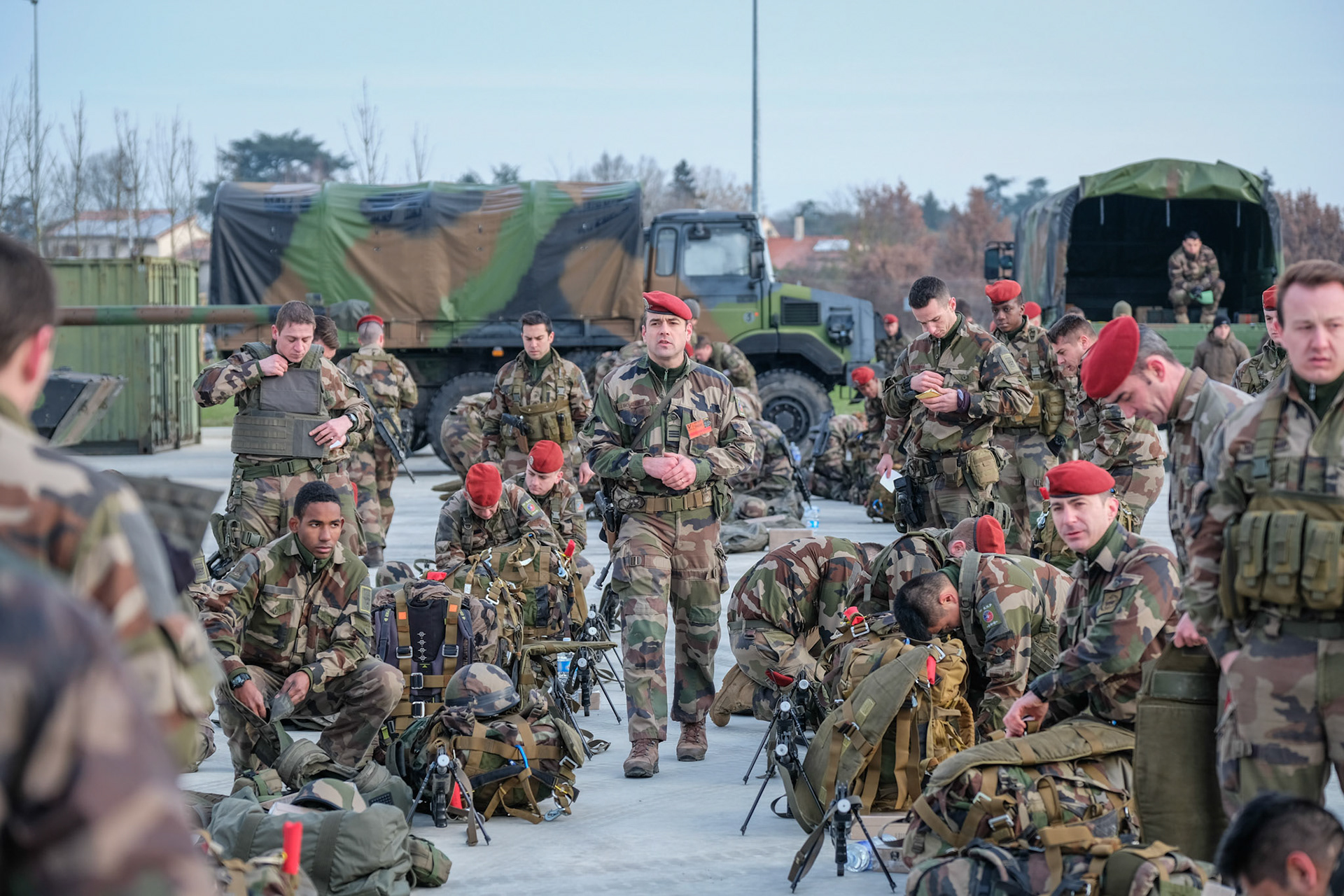 France, Toulouse, 2018-02-07. French paratroopers train in south of France before going to war in Africa, for Barkhane military operation against terrorism. Photograph by Fred MARIE/ France, Toulouse, 2018-02-07. Les paras francais de la 11e BP s entrainent avant de partir en guerre en Afrique pour l operation Barkhane. Photographie de Fred MARIE / Collectif DR.
