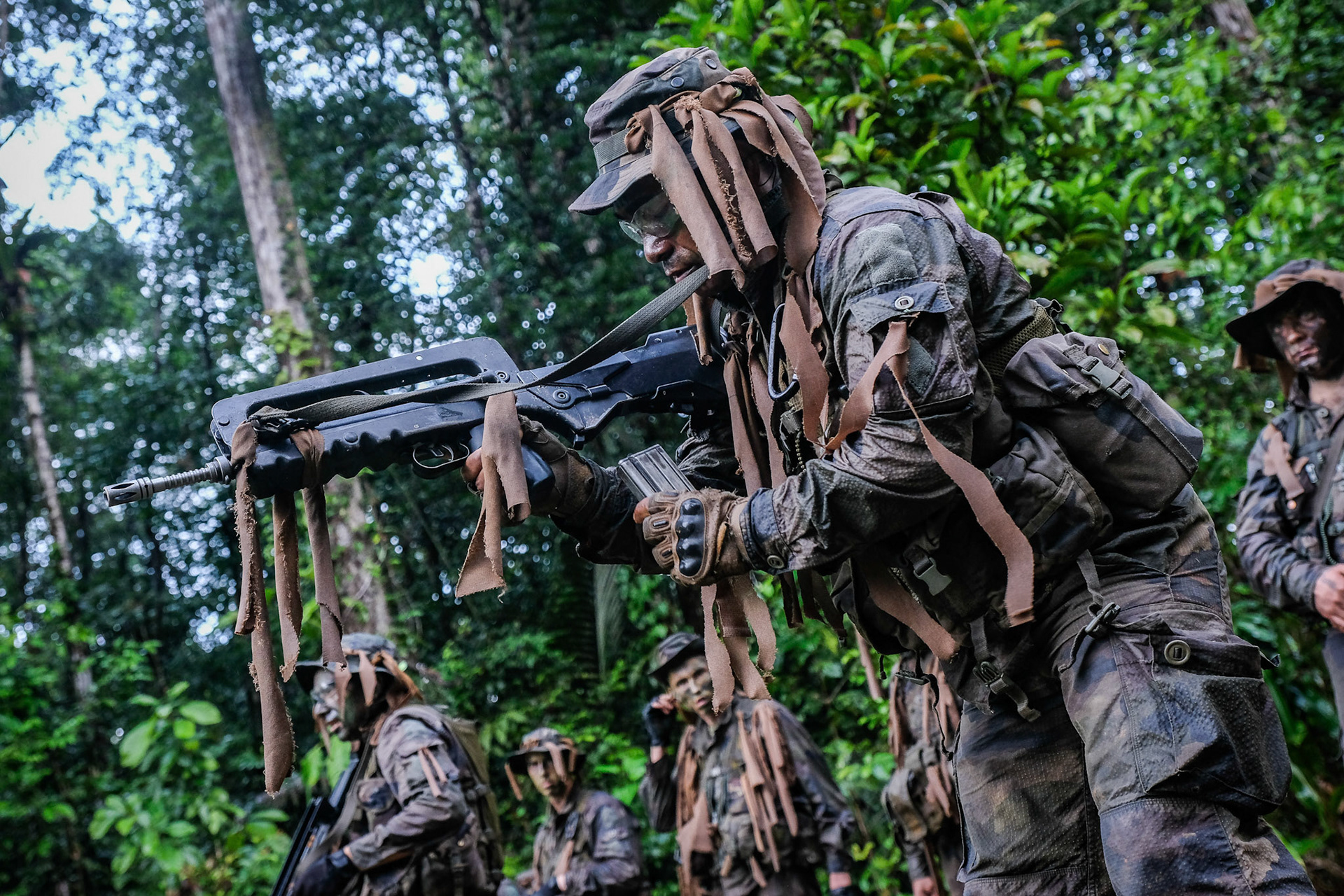 Ensemble D'équipement Militaire De L'ère De Guerre De Vietnam Photo stock -  Image du jungle, parachutiste: 57360254