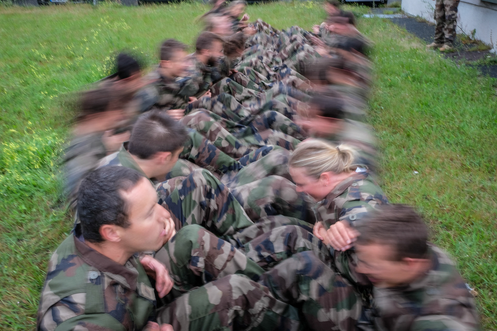 France, Martignas-sur-Jalle, 2016-06-01. The Nordic and Alpine members of the French military ski team are hosted this week by the Special Forces, within the 13th regiment of parachute dragons, as part of their traditional cohesion training. Photograph by Fred MARIE / Collectif DR.France, Martignas-sur-Jalle, 2016-06-01. Les nordiques et alpins de l equipe de France militaire de ski sont accueillis cette semaine chez les Forces speciales, au sein du 13e regiment de dragons parachutistes, dans le cadre de leur traditionnel stage de cohesion. Photographie de Fred MARIE / Collectif DR.