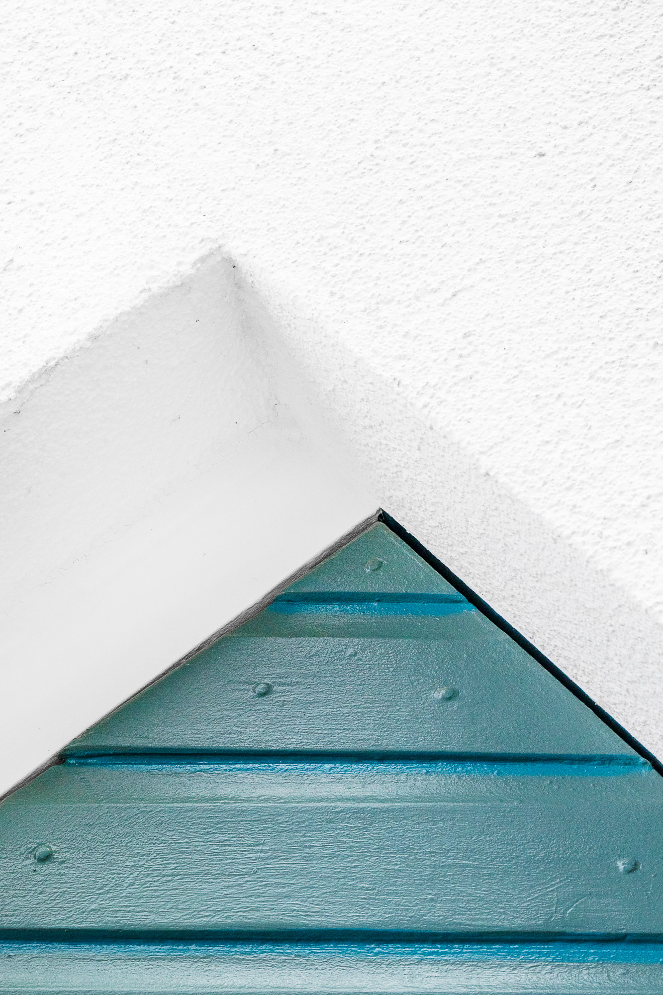 Wodden Triangle and Blue,Color and Shapes, Baden-Würtemberg, 2021